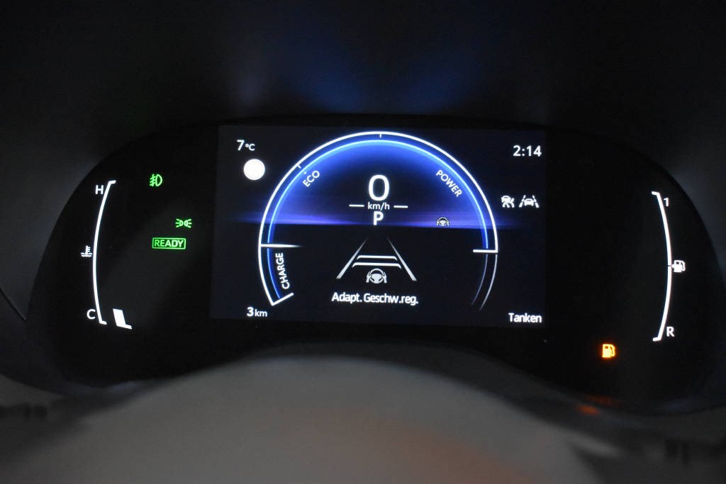TOYOTA Yaris 1.5 VVT-i HSD Comfort Sport-image-11
