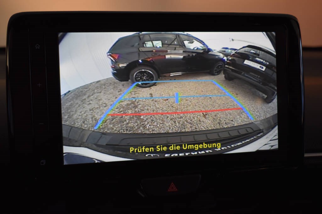 TOYOTA Yaris 1.5 VVT-i HSD Comfort Sport-image-13