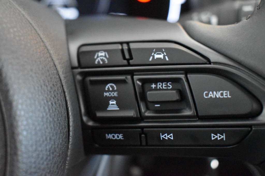 TOYOTA Yaris 1.5 VVT-i HSD Comfort Sport-image-14