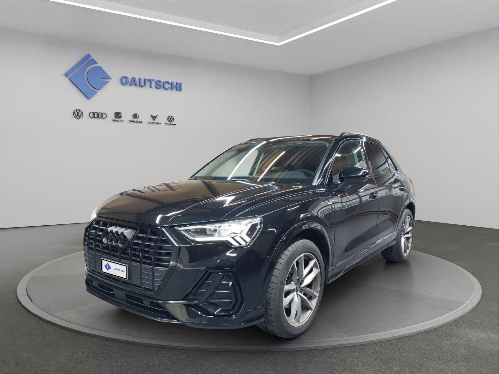 AUDI Q3 35 TDI S line quattro S-tronic-image-0