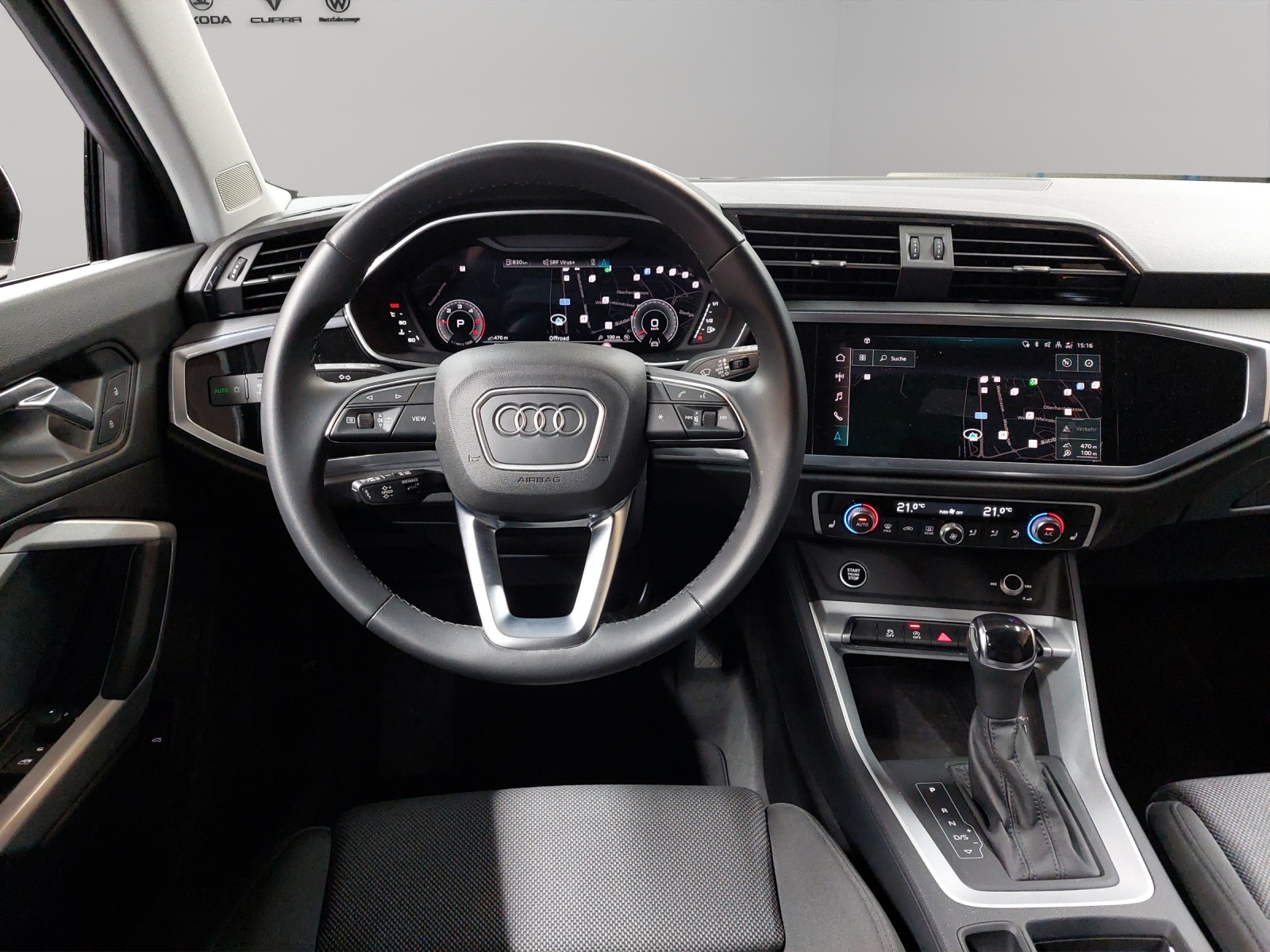 AUDI Q3 35 TDI S line quattro S-tronic-image-6