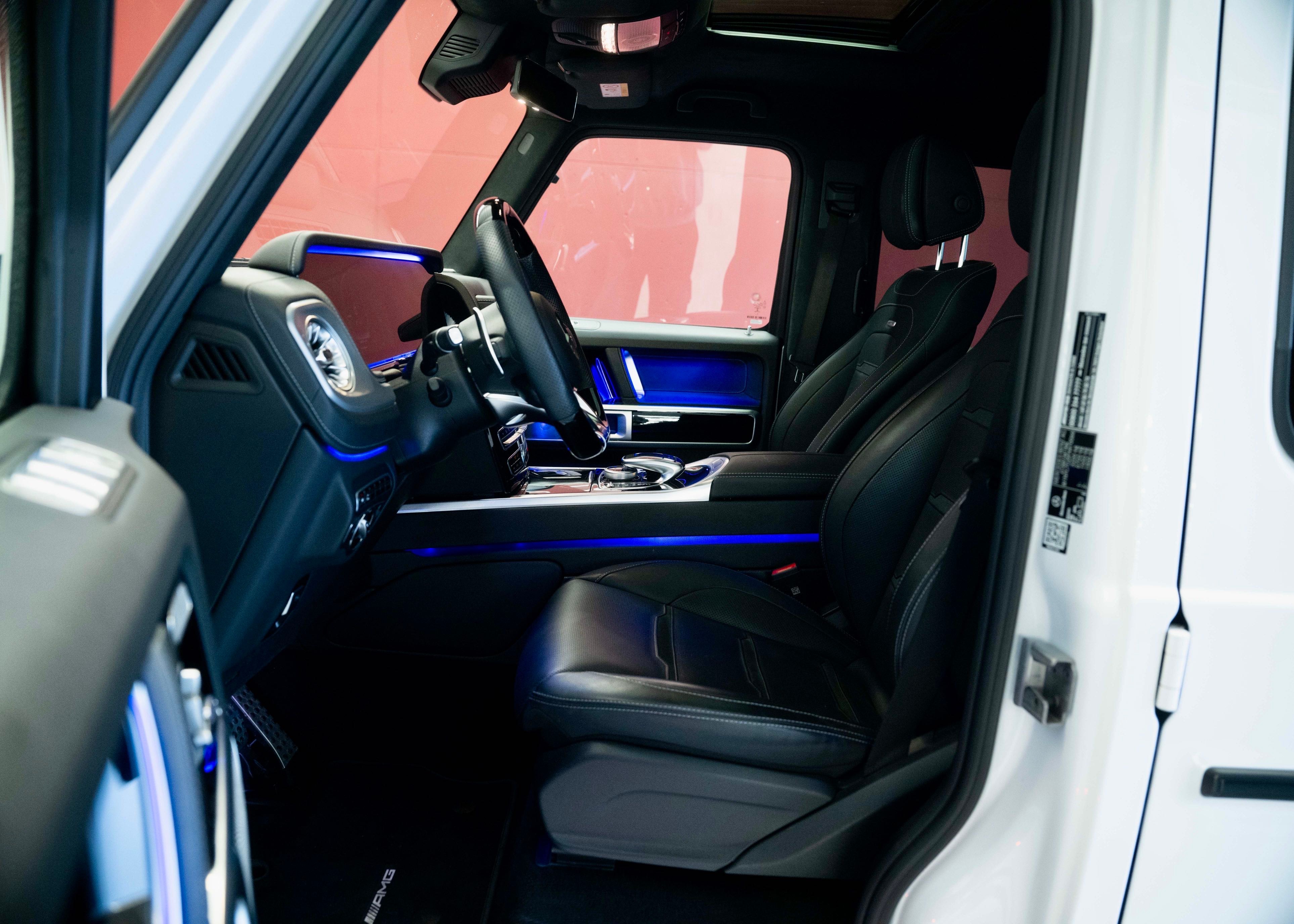 Image MERCEDES-BENZ G-63-AMG G 63 AMG Speedshift Plus G-Tronic (Polar White, as new, low mileage)