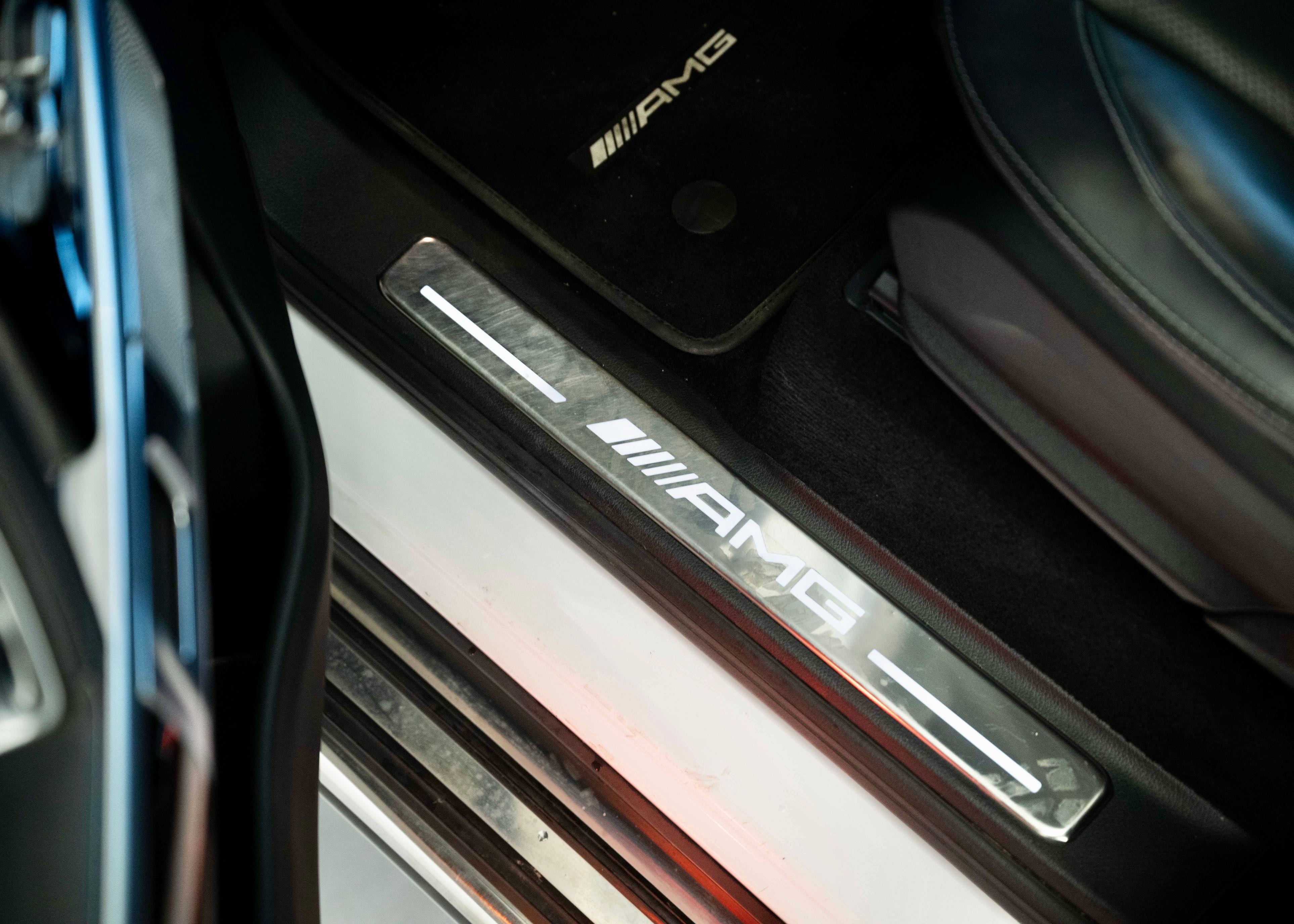 Image MERCEDES-BENZ G-63-AMG G 63 AMG Speedshift Plus G-Tronic (Polar White, as new, low mileage)