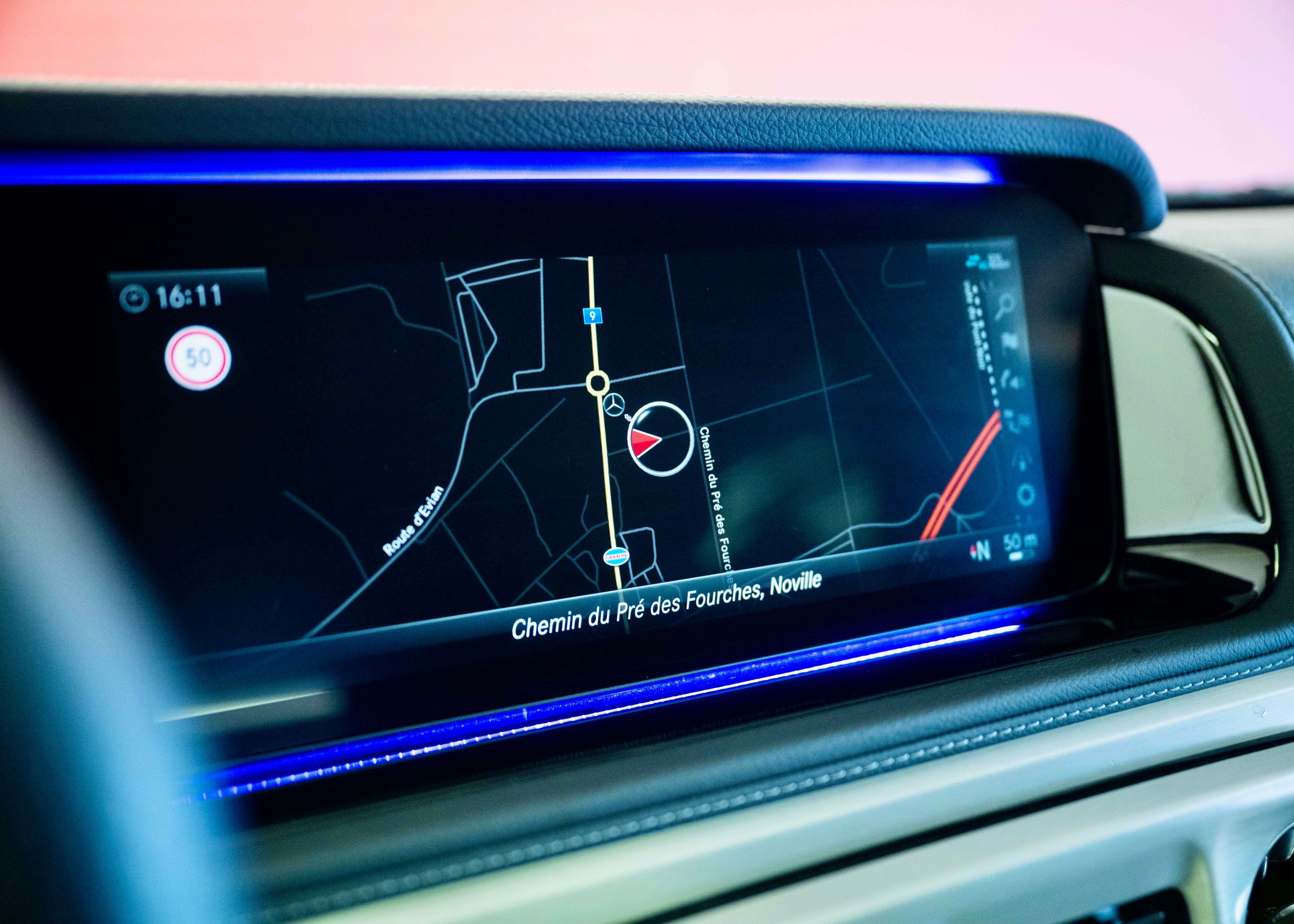 Image MERCEDES-BENZ G-63-AMG G 63 AMG Speedshift Plus G-Tronic (Polar White, as new, low mileage)