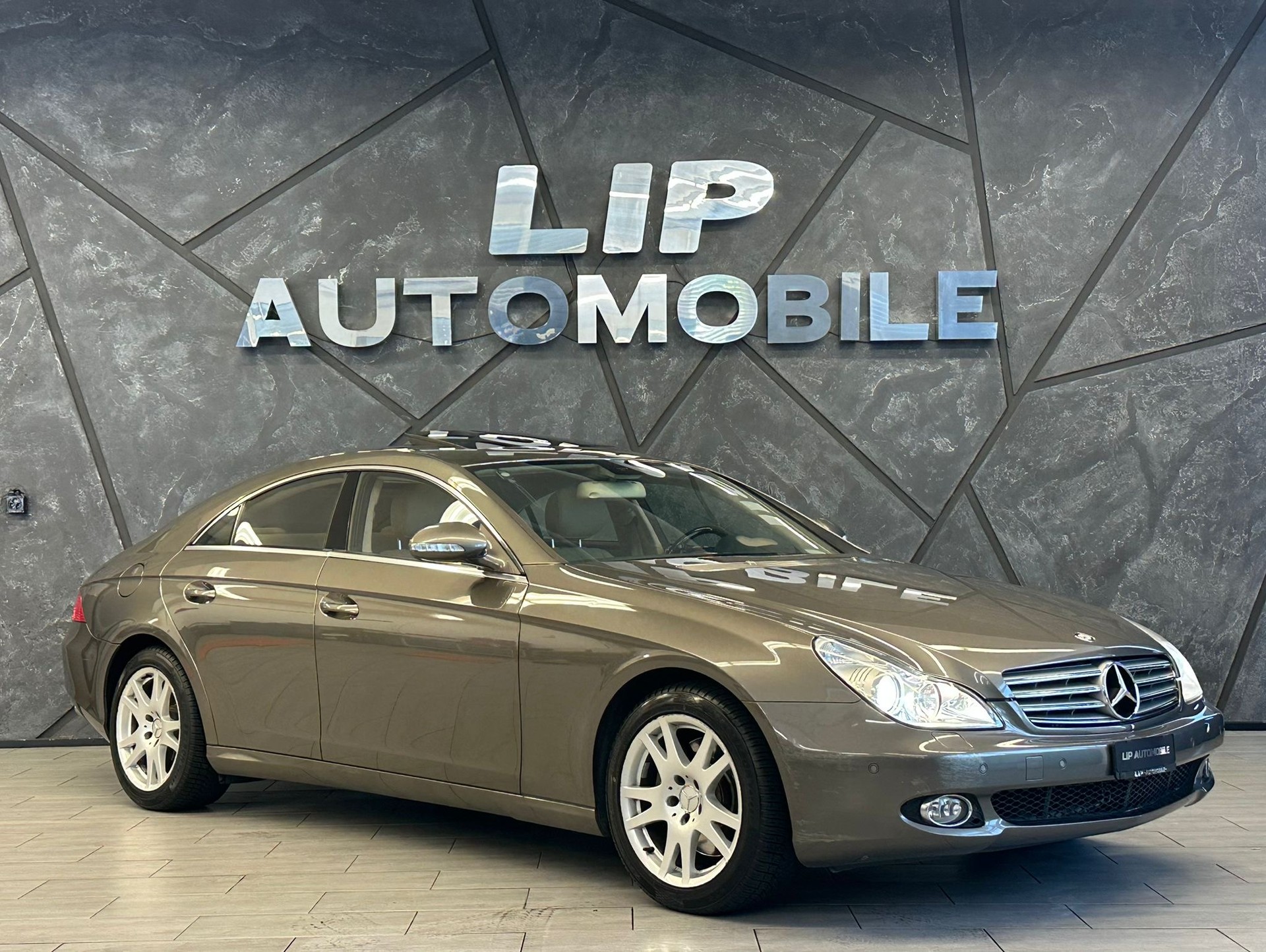 MERCEDES-BENZ CLS 350 7G-Tronic-showroom-element-2