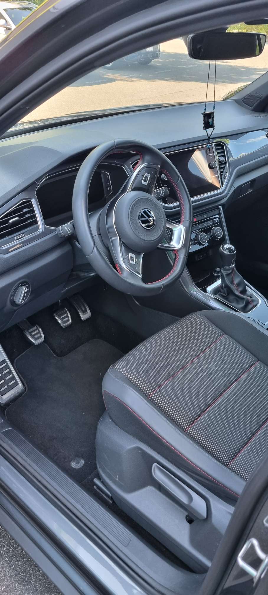 VW T-Roc 1.5 TSI EVO Advance-image-6