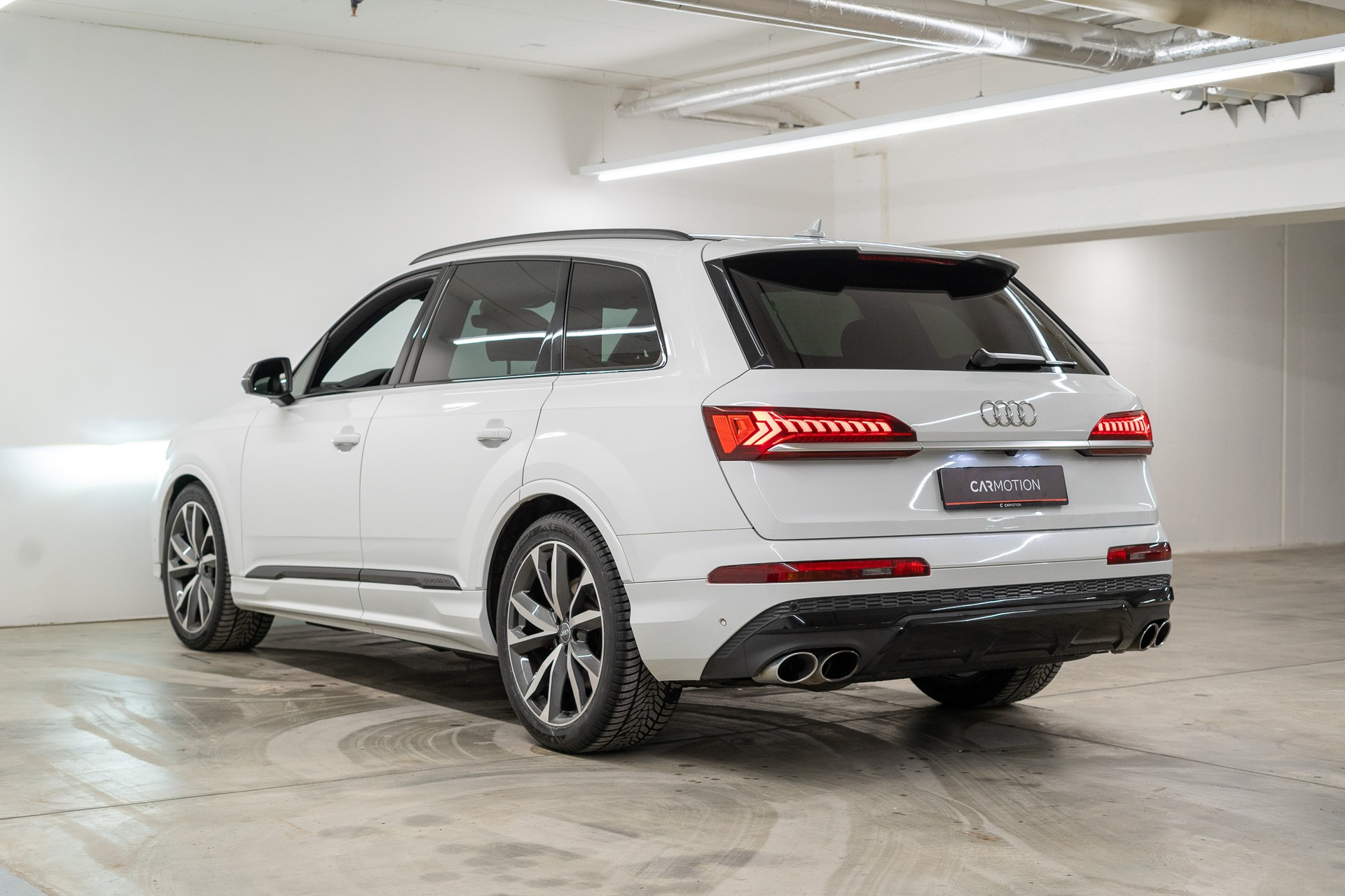AUDI SQ7 4.0 V8 TDI quattro T-Tronic-image-7