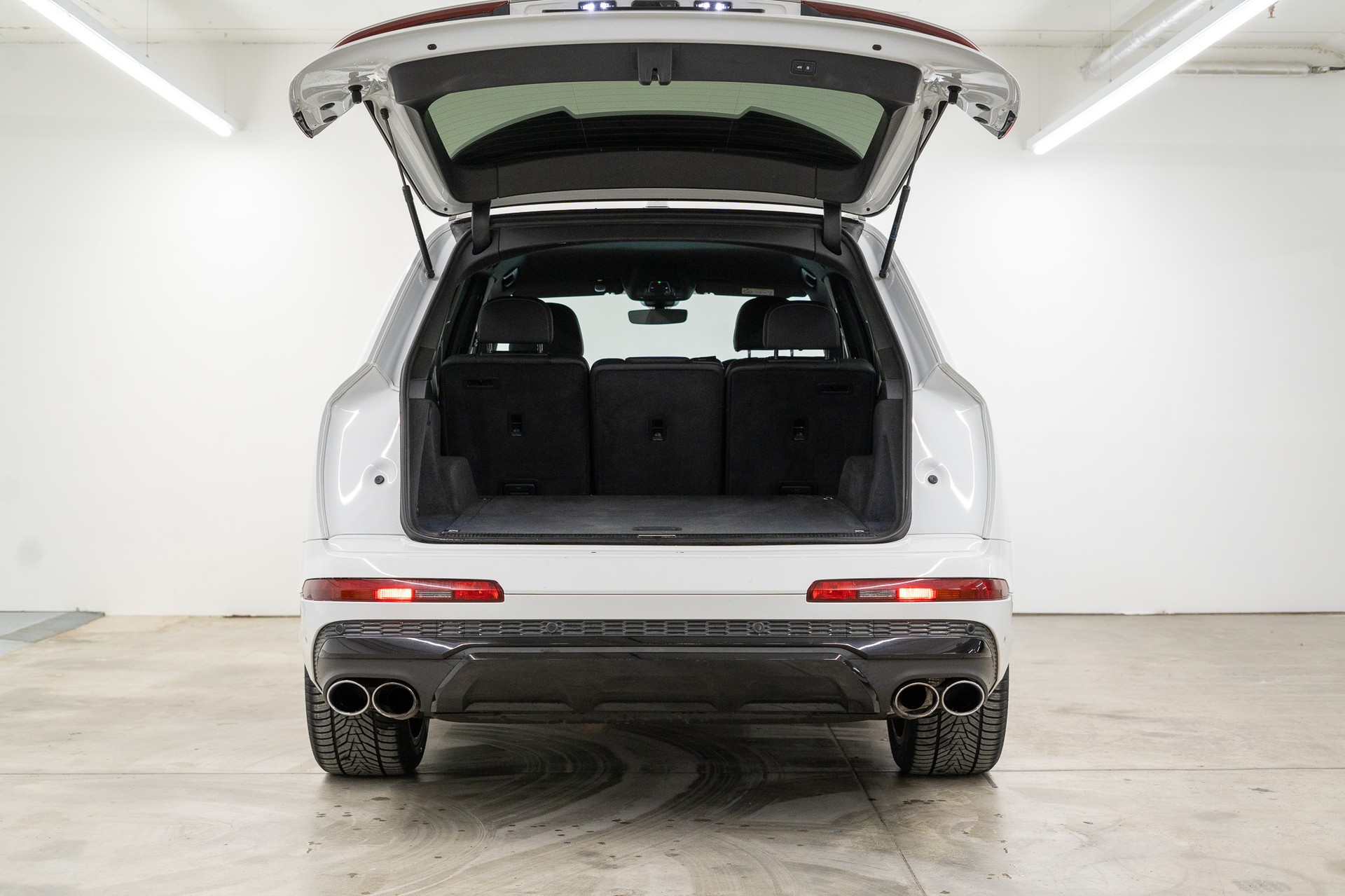 AUDI SQ7 4.0 V8 TDI quattro T-Tronic-image-6