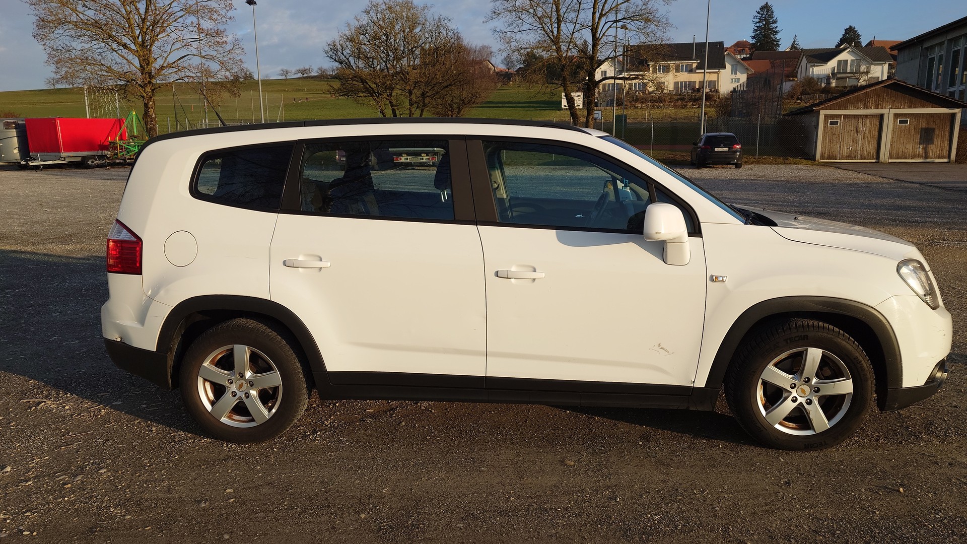 CHEVROLET Orlando 1.8 LS-showroom-element-3