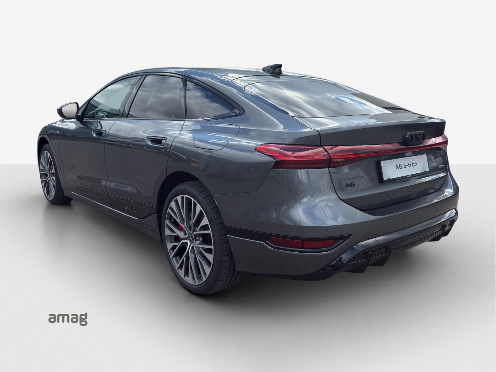AUDI A6 Sportback e-tron quattro-image-2