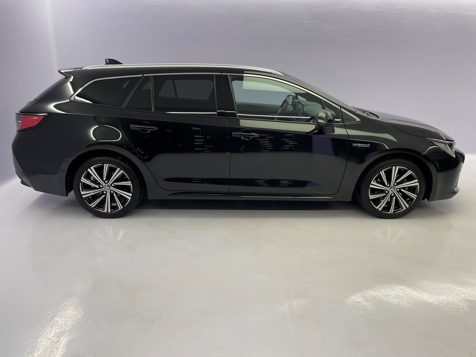TOYOTA Corolla Touring Sports Hybrid 2.0 Trend-showroom-element-2