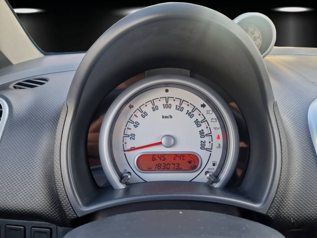 OPEL Agila 1.0 68 eFLEX Enjoy-image-11