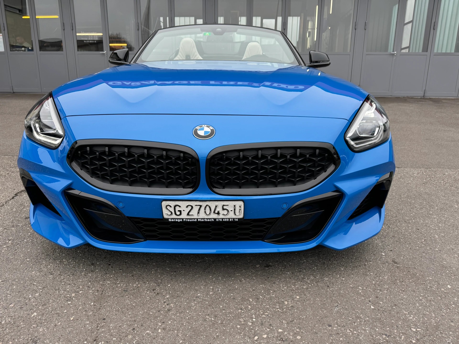 BMW Z4 sDrive 20i M Sport-showroom-element-1
