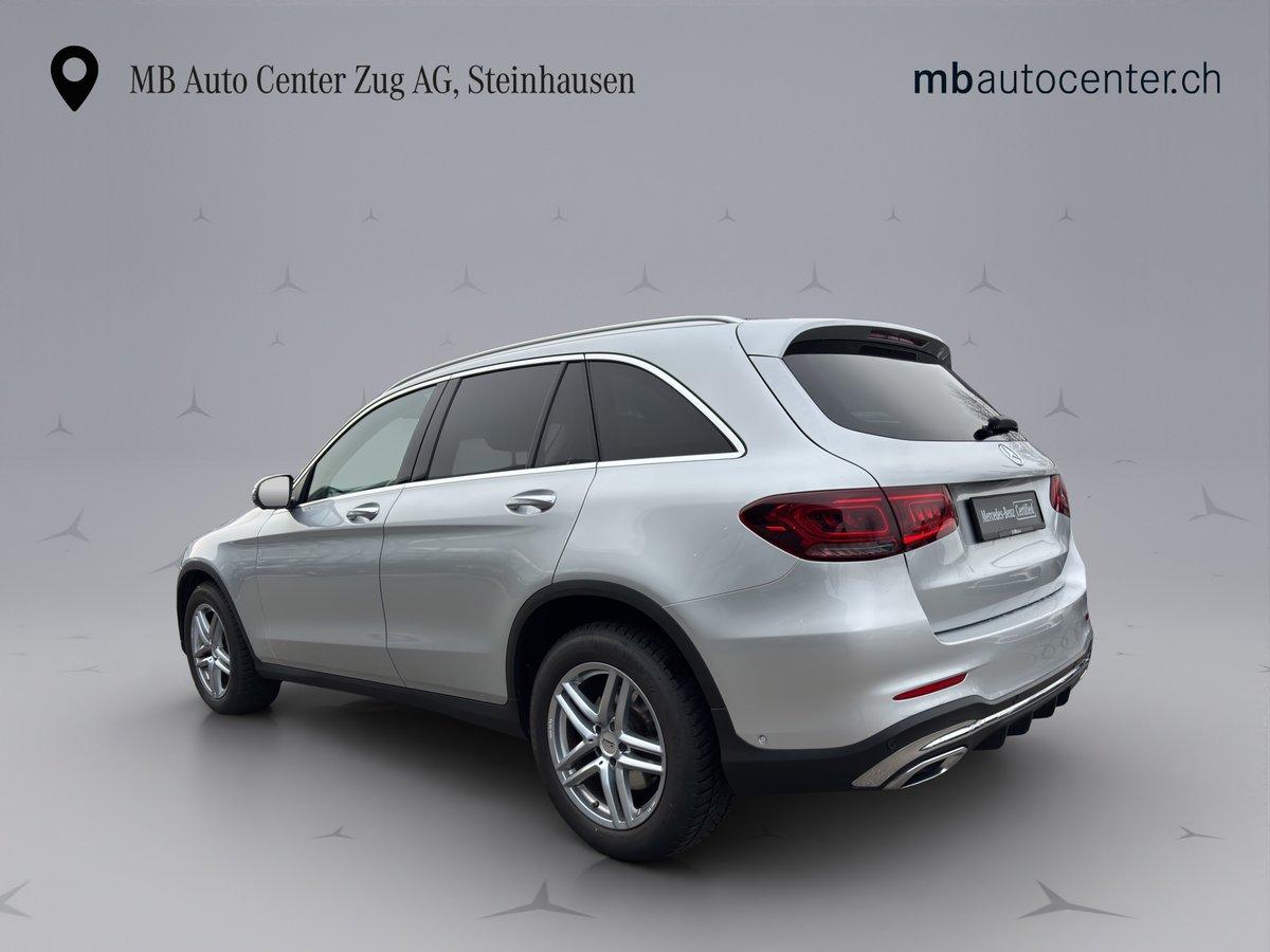 MERCEDES-BENZ GLC 300 AMG Line 4m-showroom-element-3