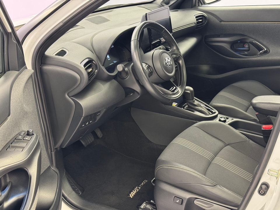 Yaris Cross 1.5 VVT-i HSD Adventure AWD-i