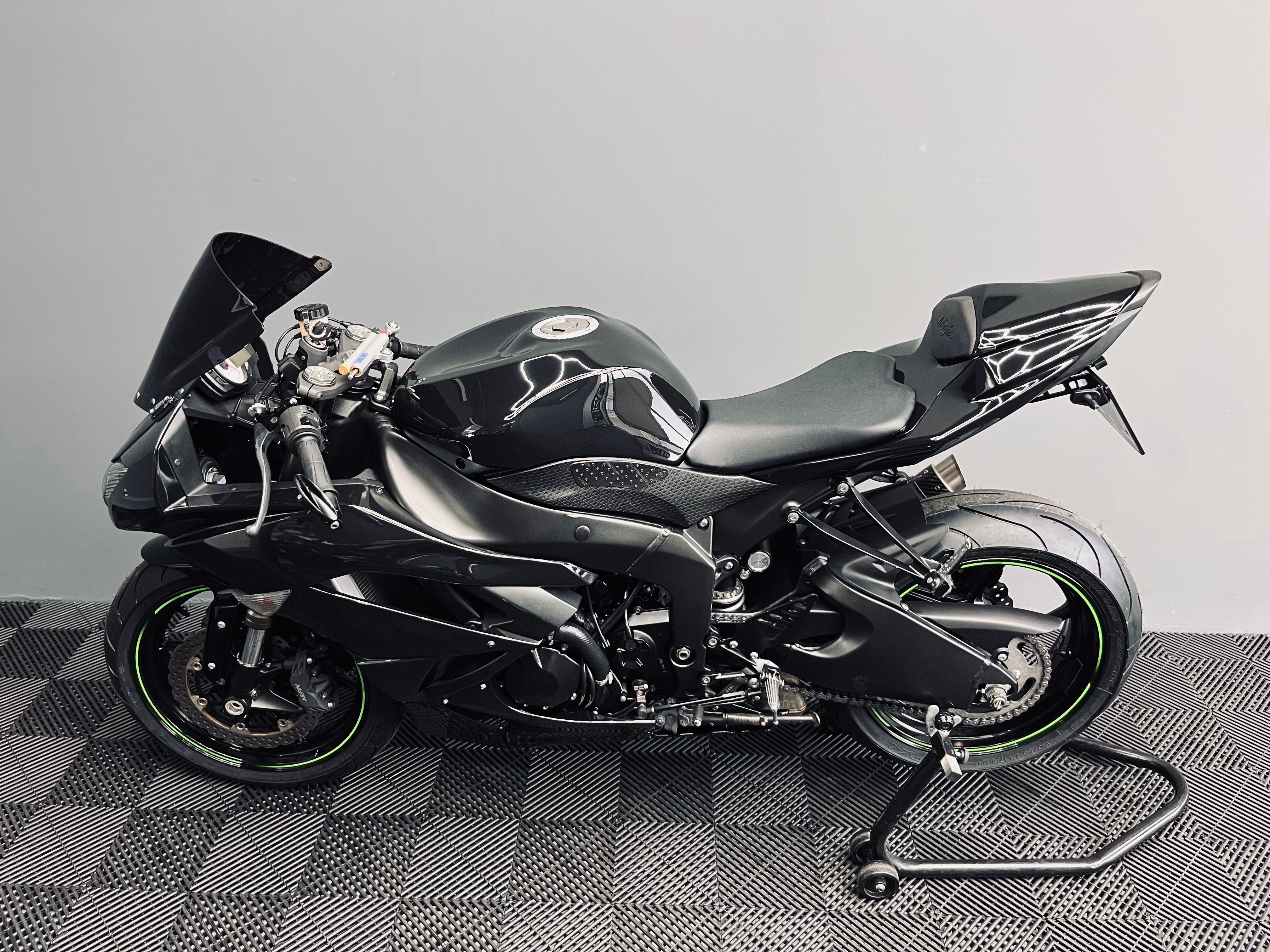 KAWASAKI Ninja ZX-6R Kaufen