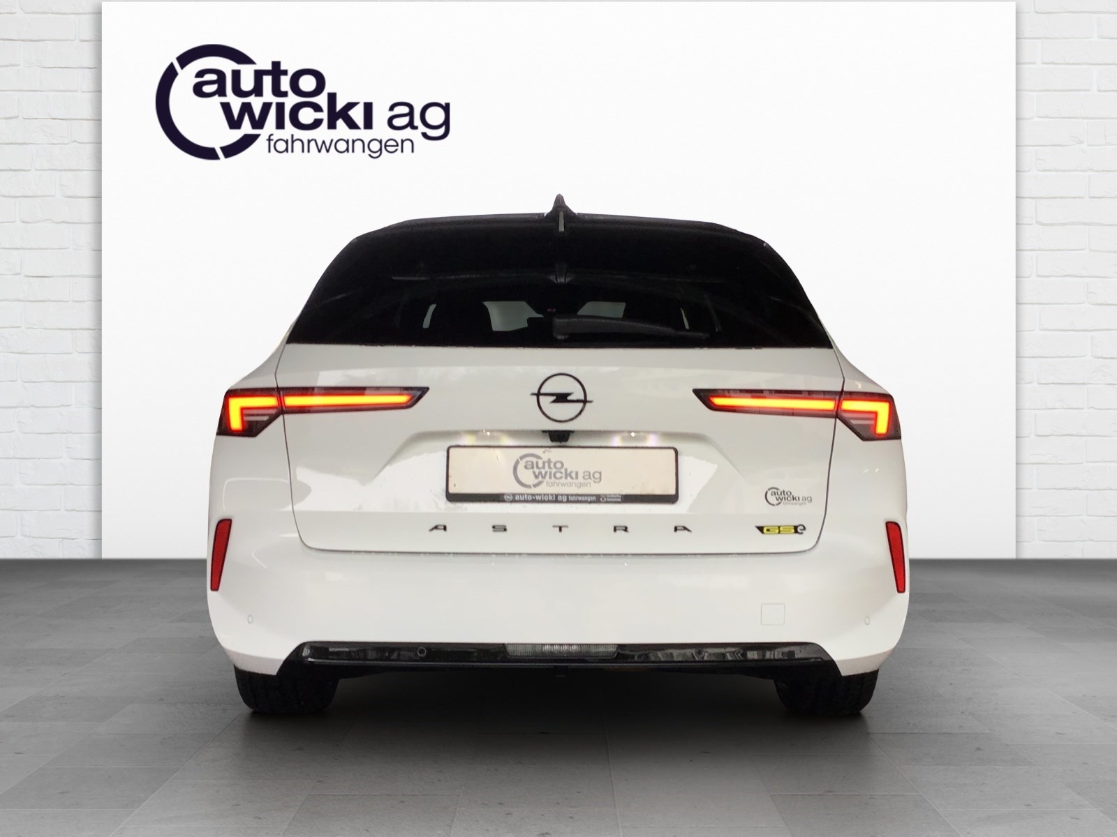 OPEL Astra Sports Tourer 1.6 PHEV Turbo GSe-showroom-element-2