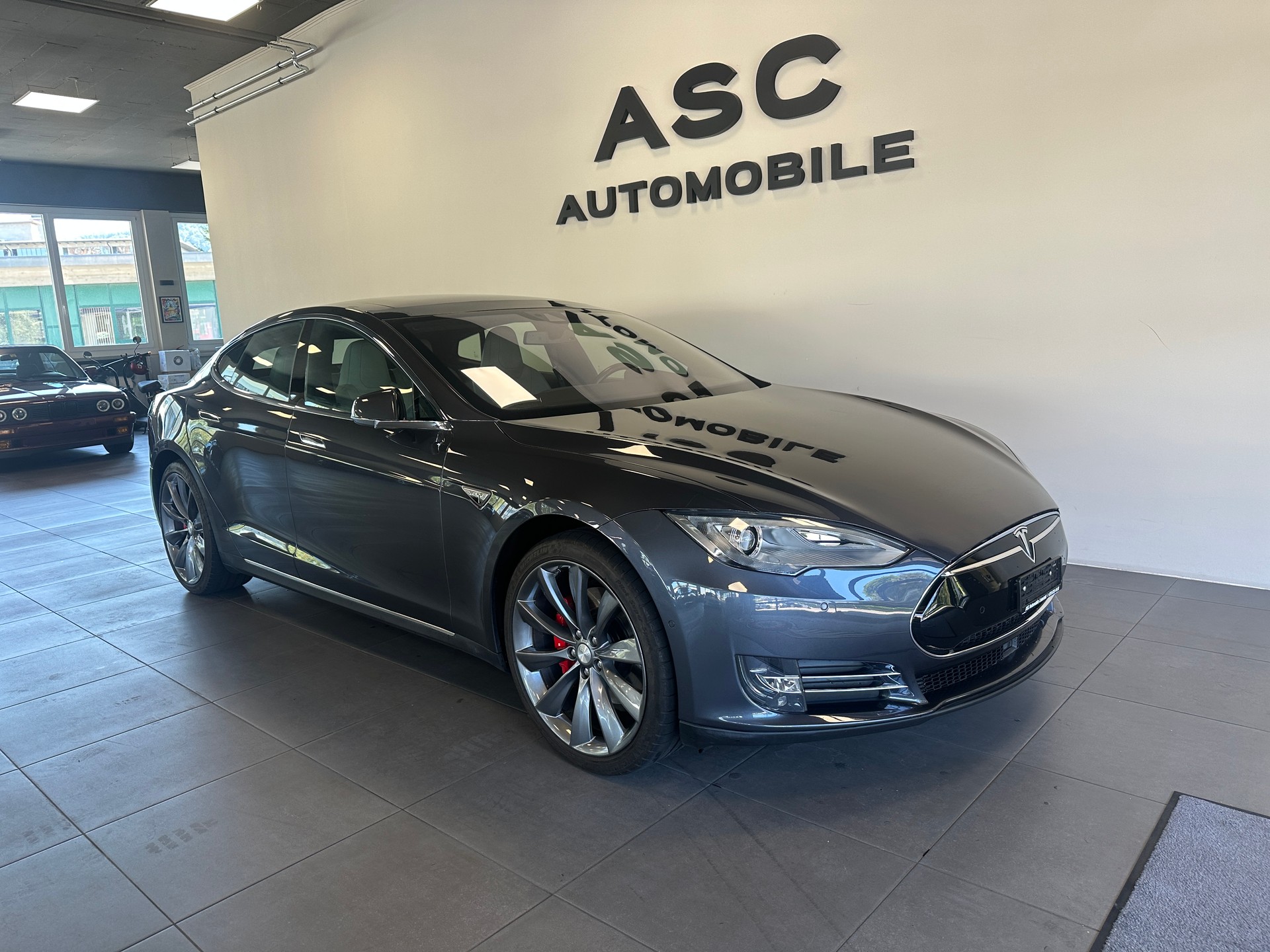TESLA Model S 85 D Performance Kaufen