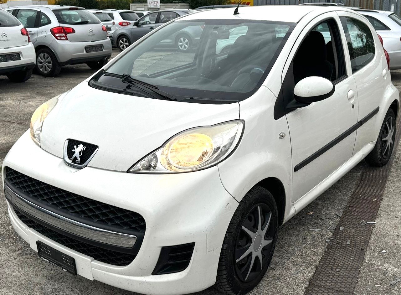 PEUGEOT 107 1.0 Trendy 5 Türig (Klima ** BO4) Kaufen