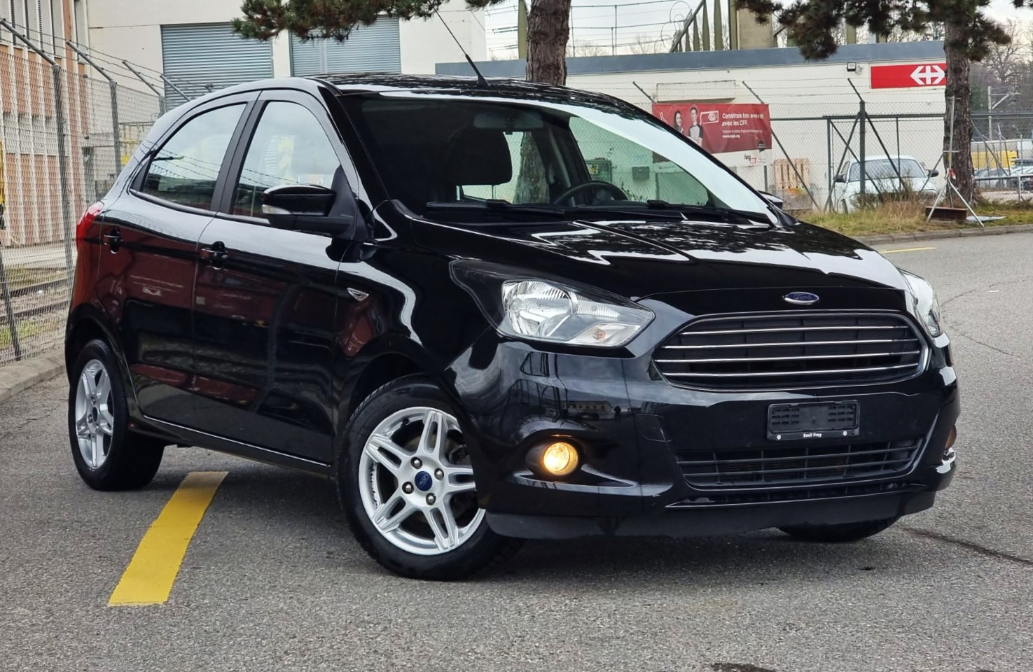 FORD KA+ 1.2 Ti-VCT Black Edition