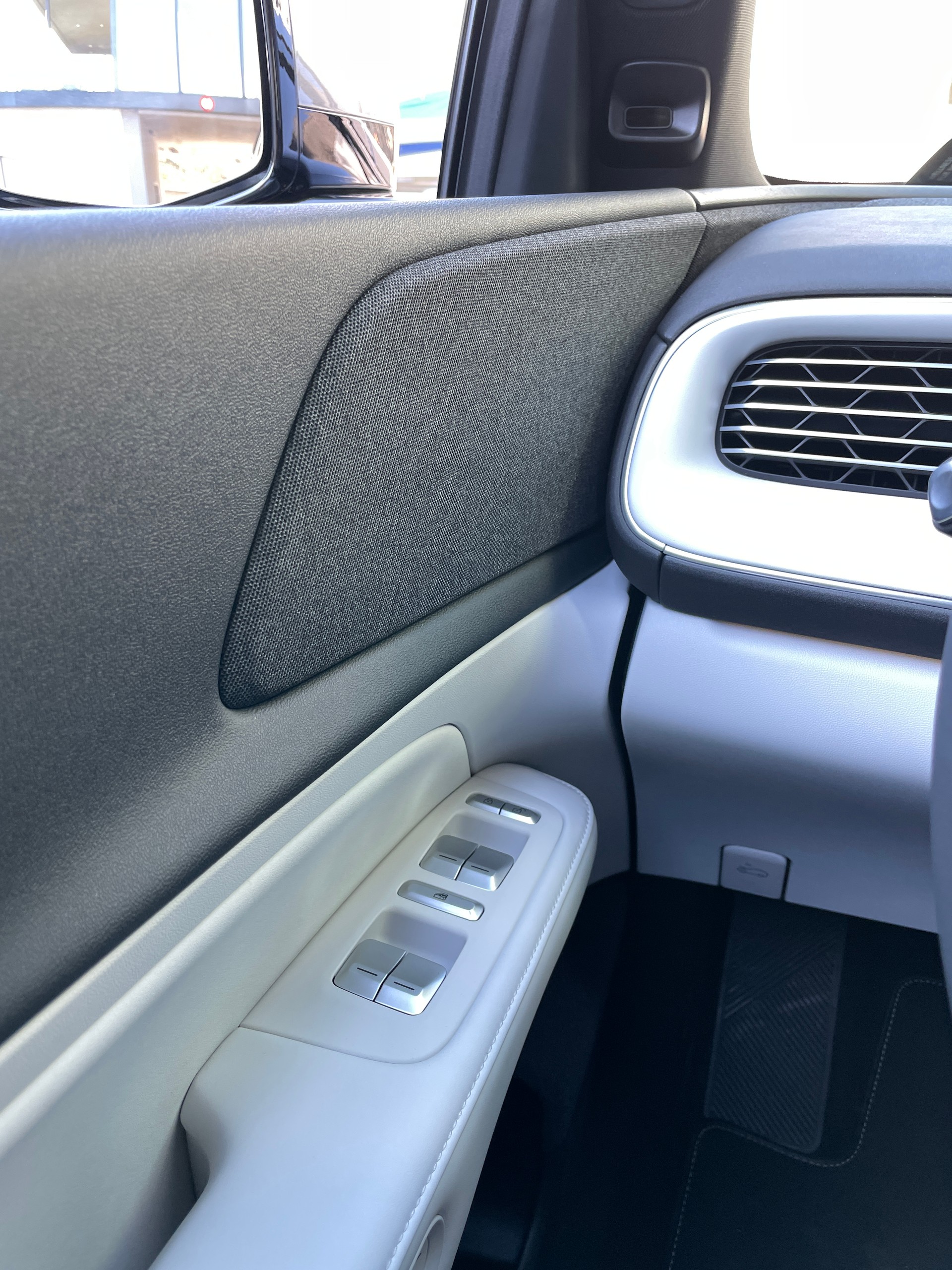 XPENG G6 Performance AWD 87.5 kWh-image-19