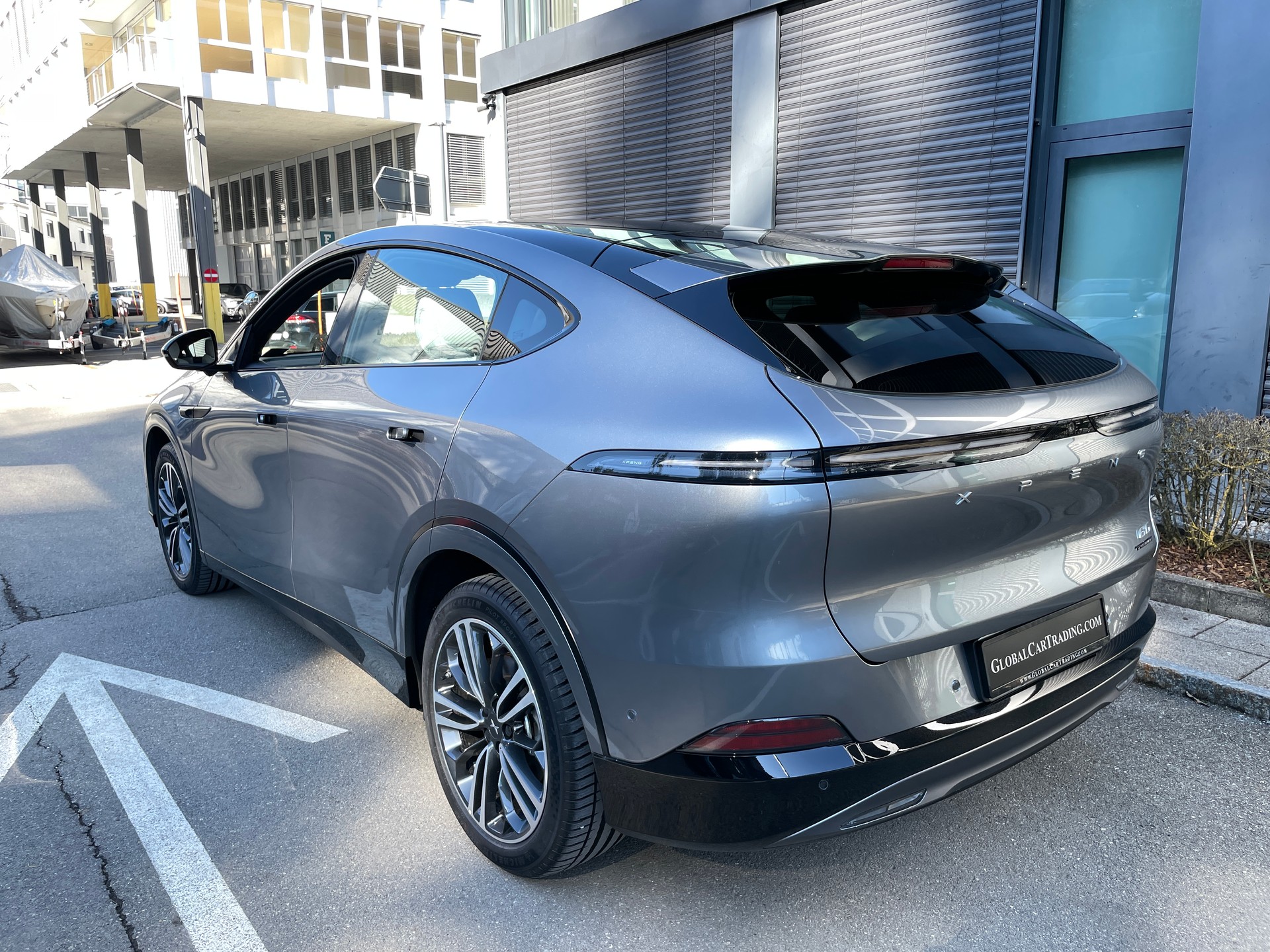 XPENG G6 Performance AWD 87.5 kWh-image-2