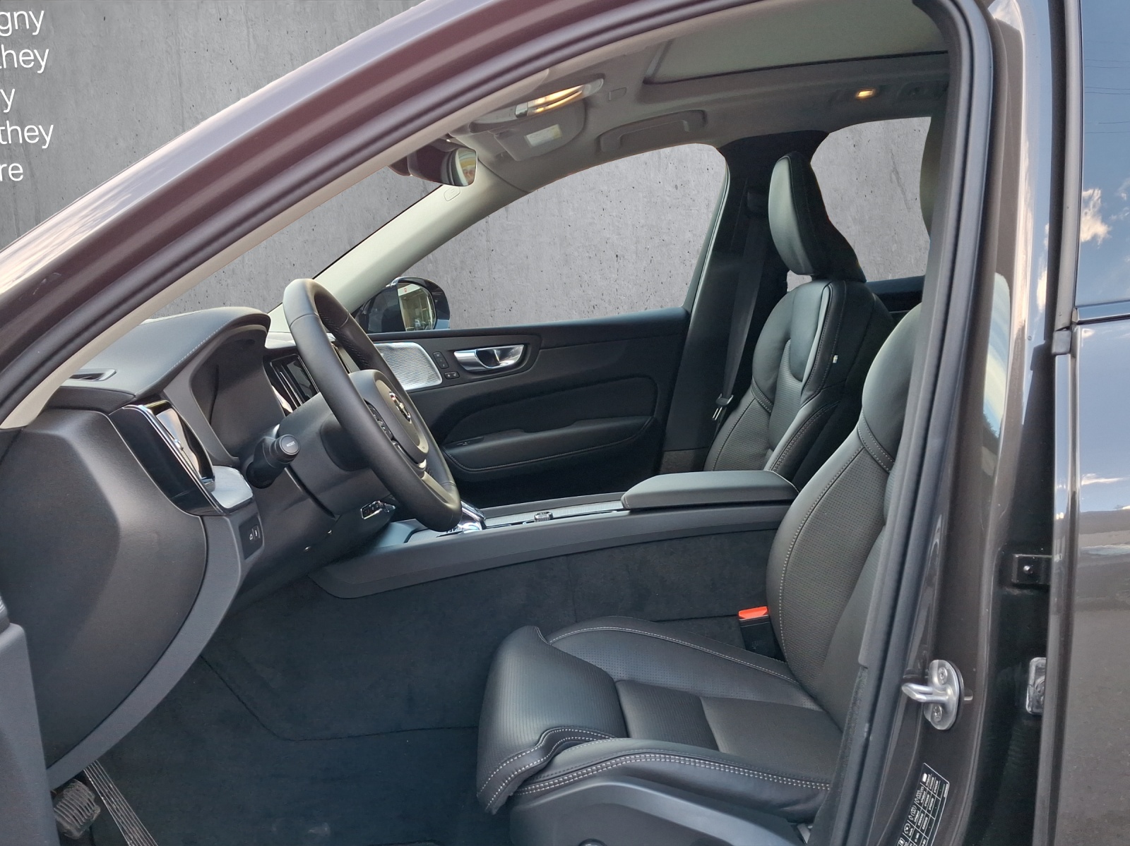 Image VOLVO XC60 XC60 T8 eAWD PluginHybrid Xcentric Geartronic