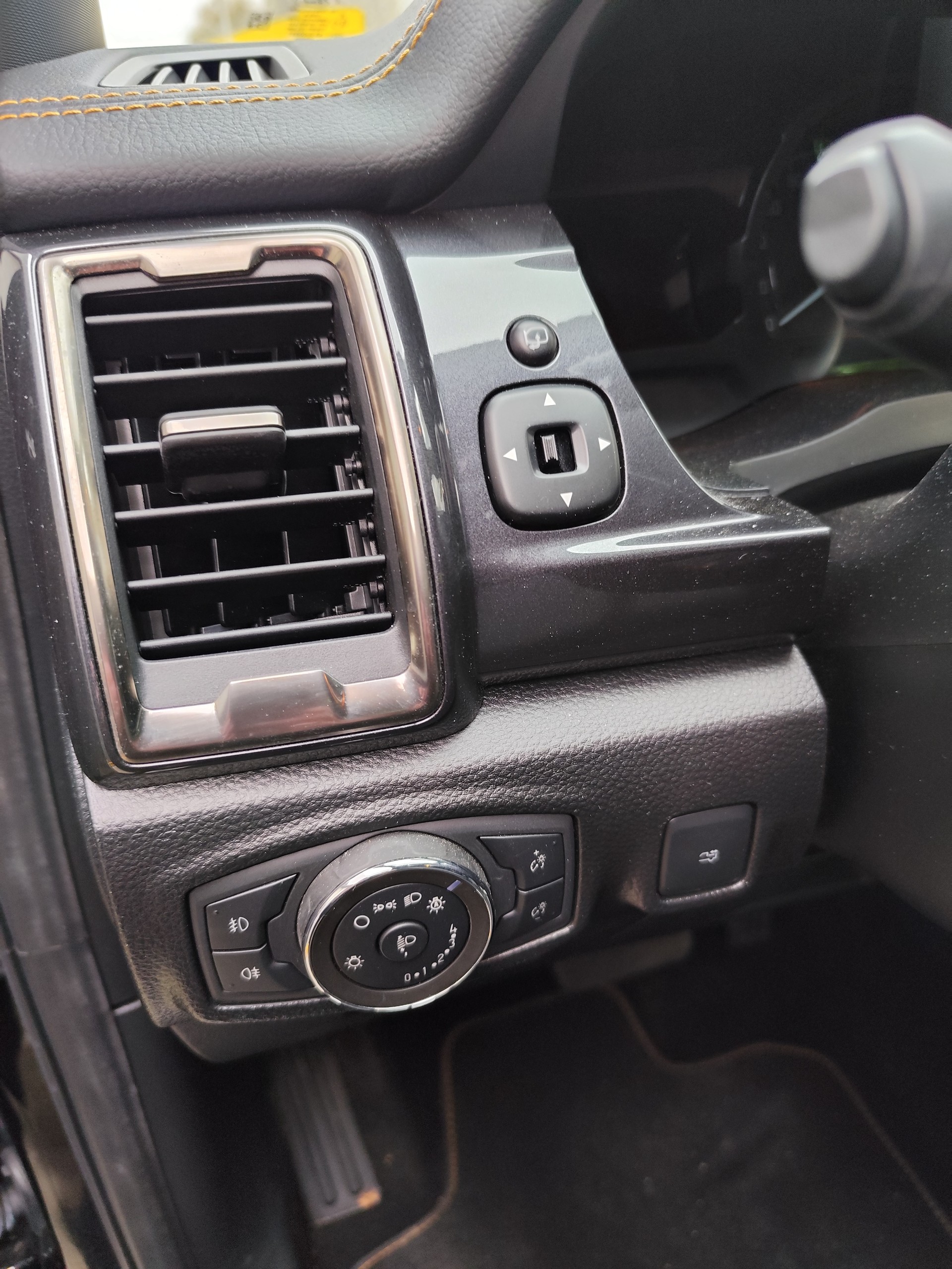 FORD Ranger Wildtrak 2.0 Eco Blue 4x4 A-image-10