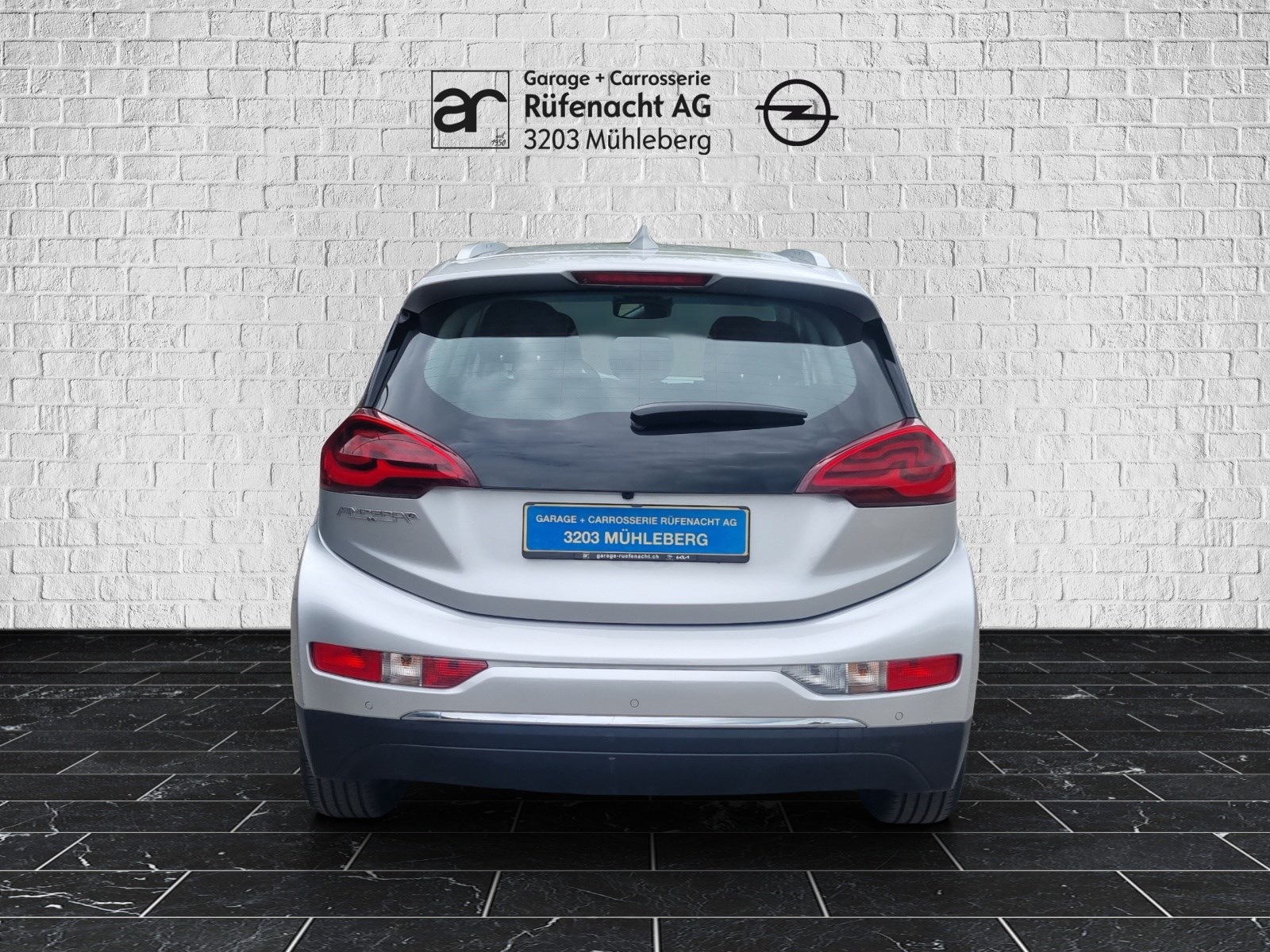 OPEL Ampera-e Excellence-showroom-element-3