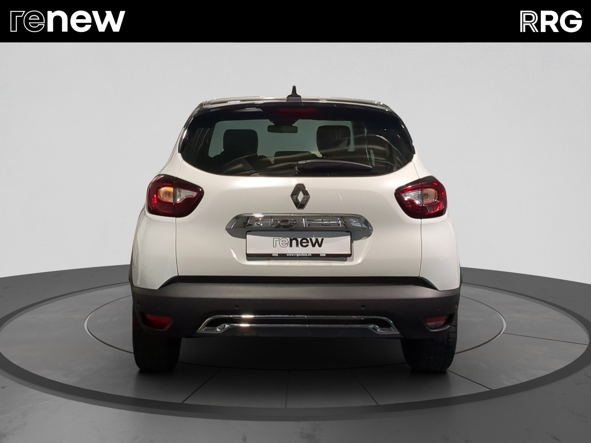 RENAULT Captur 1.2 T 16V Initiale Paris EDC-showroom-element-3