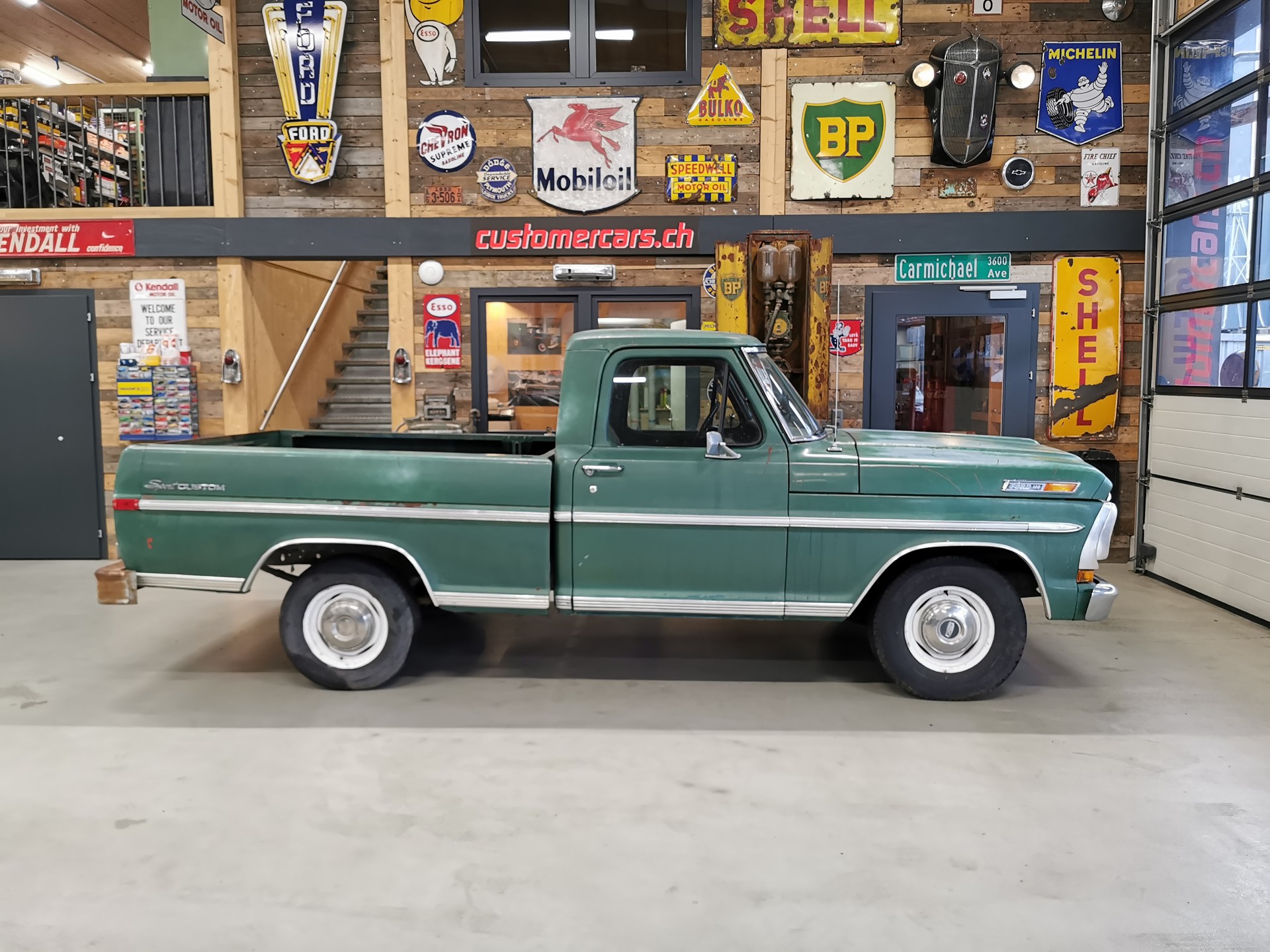 FORD F100 Patina Truck-image-0