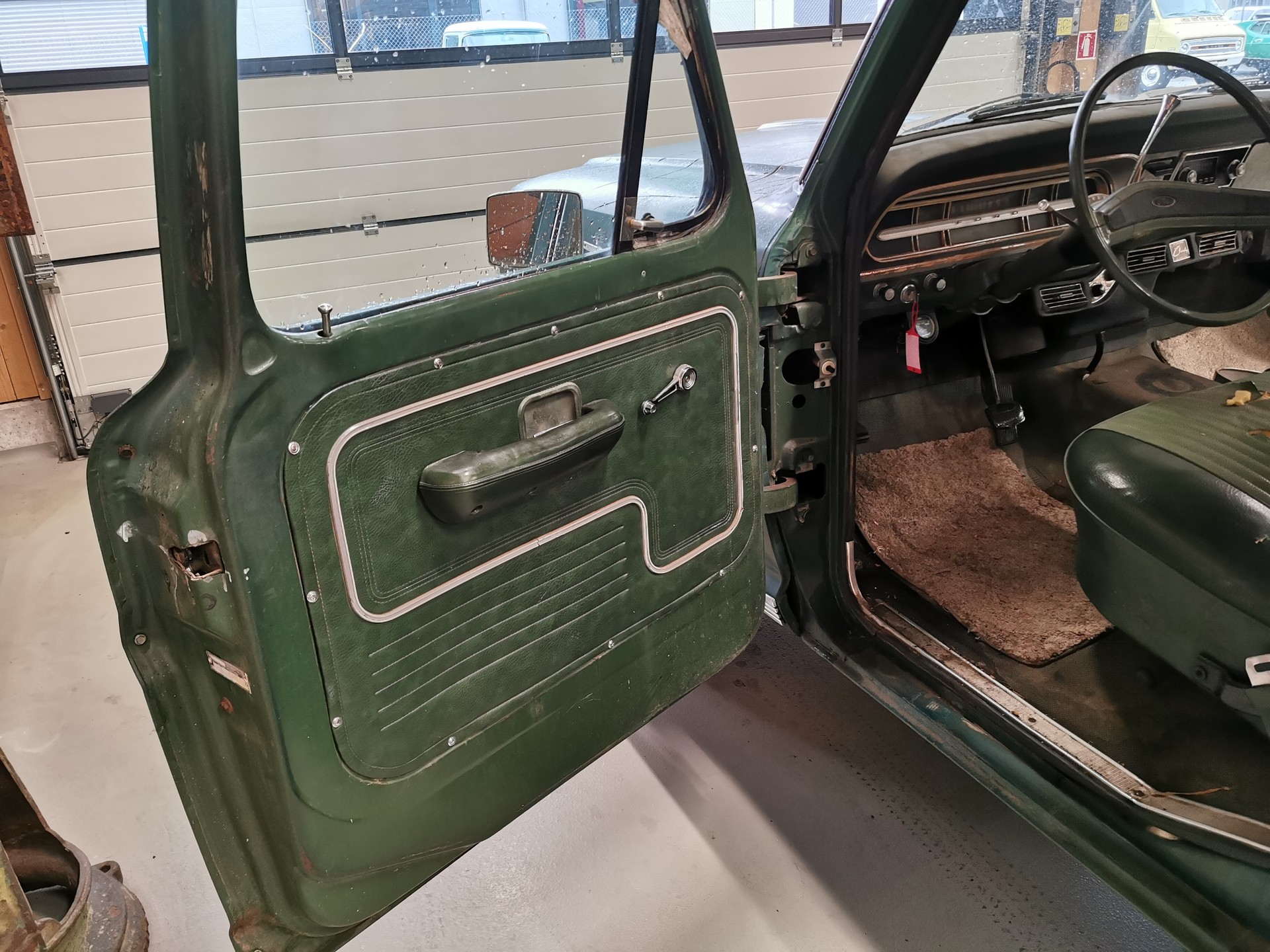 FORD F100 Patina Truck-image-8
