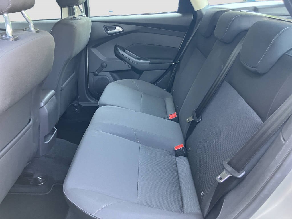 FORD Focus Station Wagon 1.0i EcoB 100 Trend-image-11