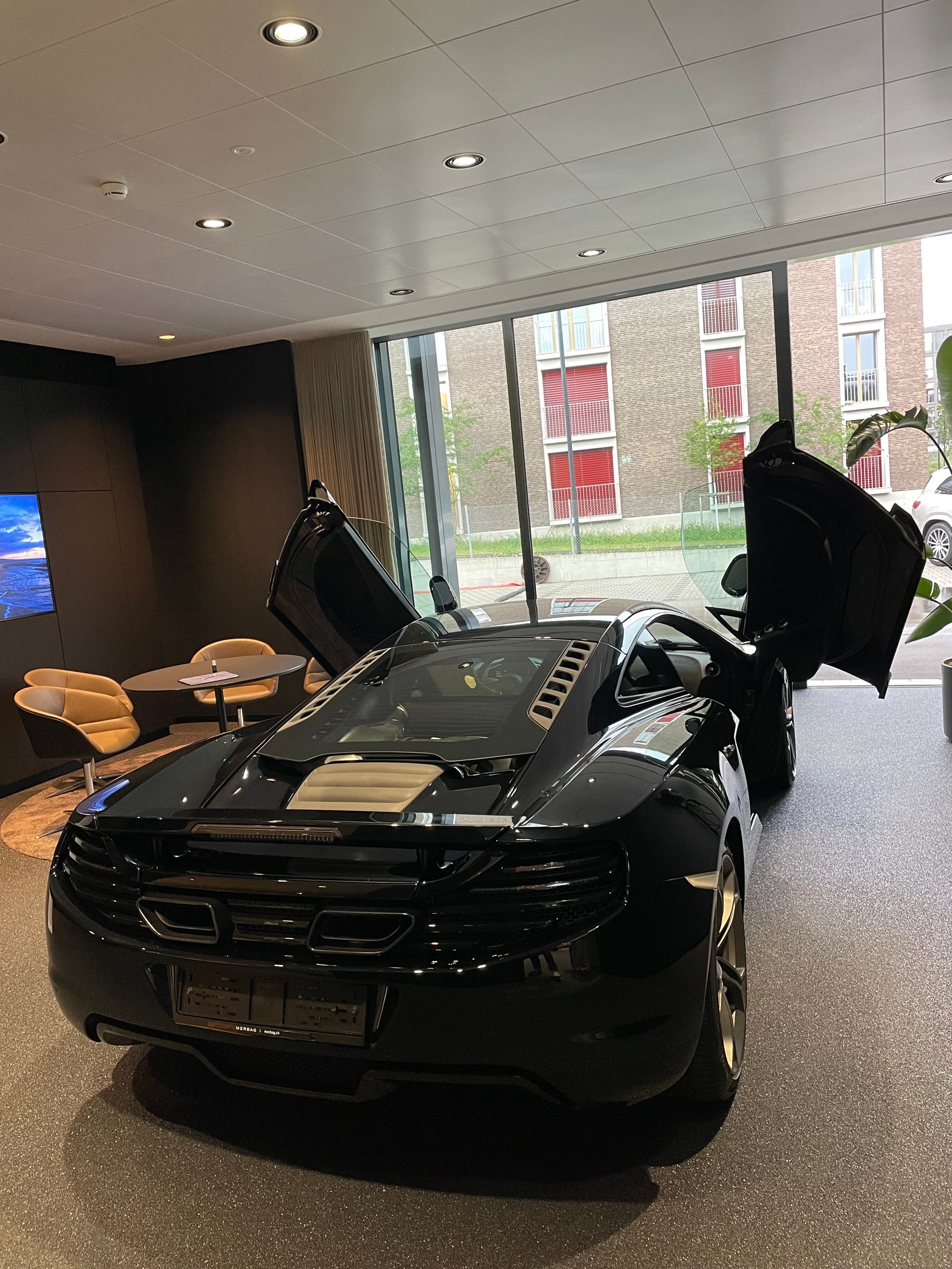 McLAREN MP4-12C Coupé 3.8 V8 SSG-image-1