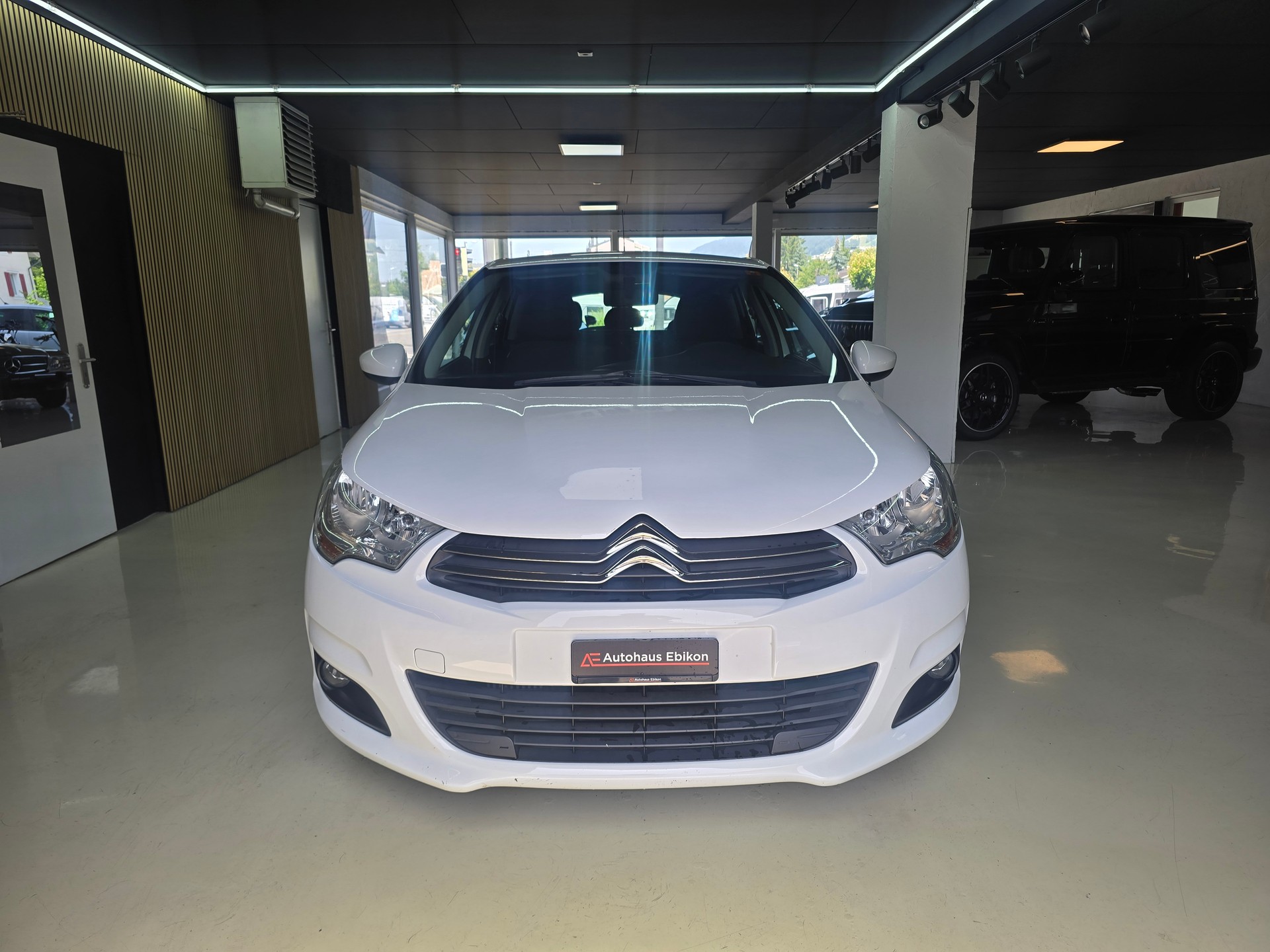 CITROEN C4 1.2 Pure Tech Live Edition-showroom-element-1