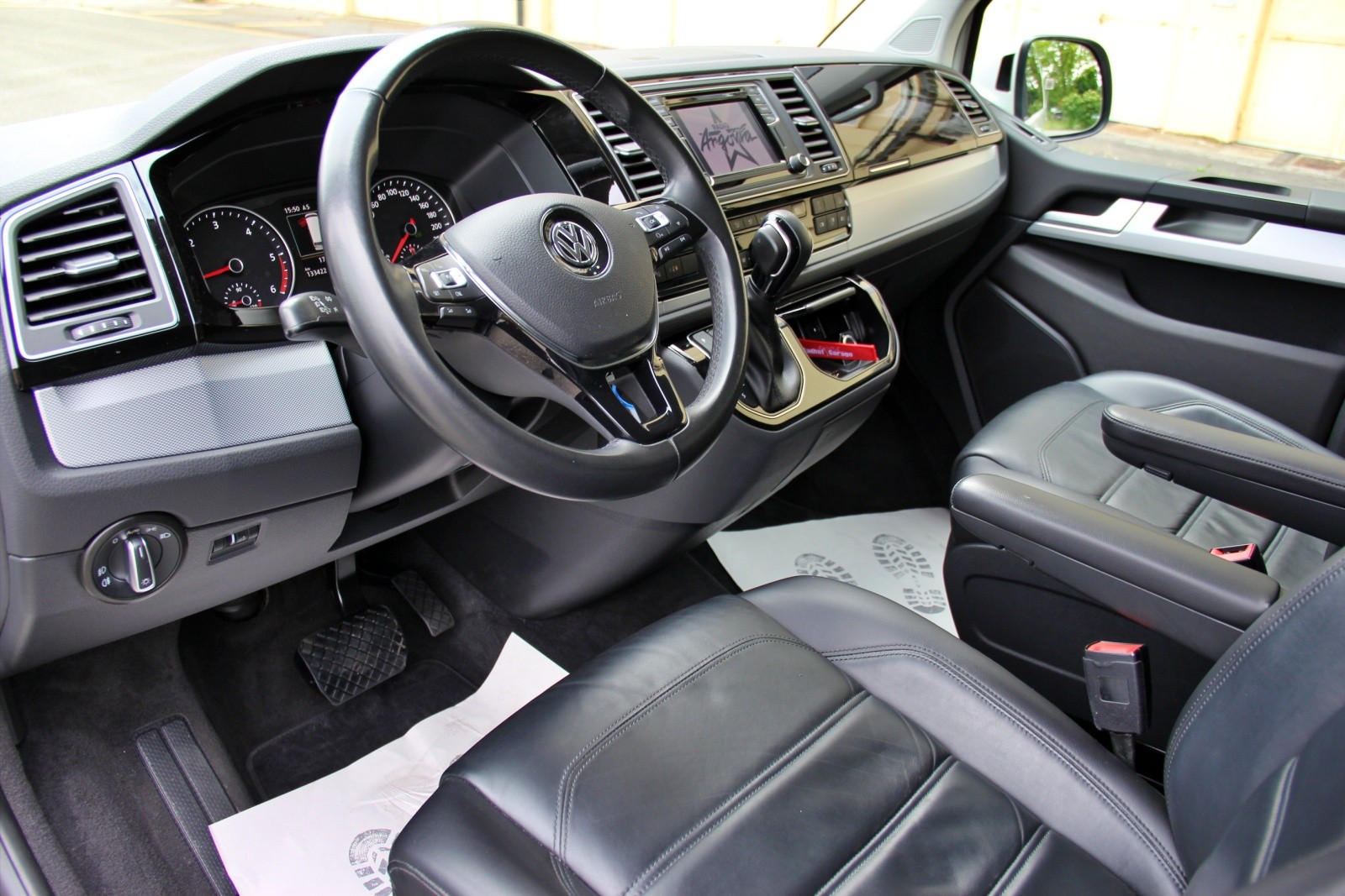 VW T6 Multivan 2.0 Bi-TDI Highline 4Motion DSG-image-8
