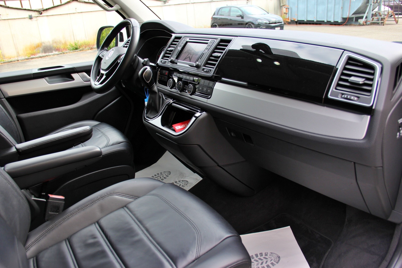 VW T6 Multivan 2.0 Bi-TDI Highline 4Motion DSG-image-10