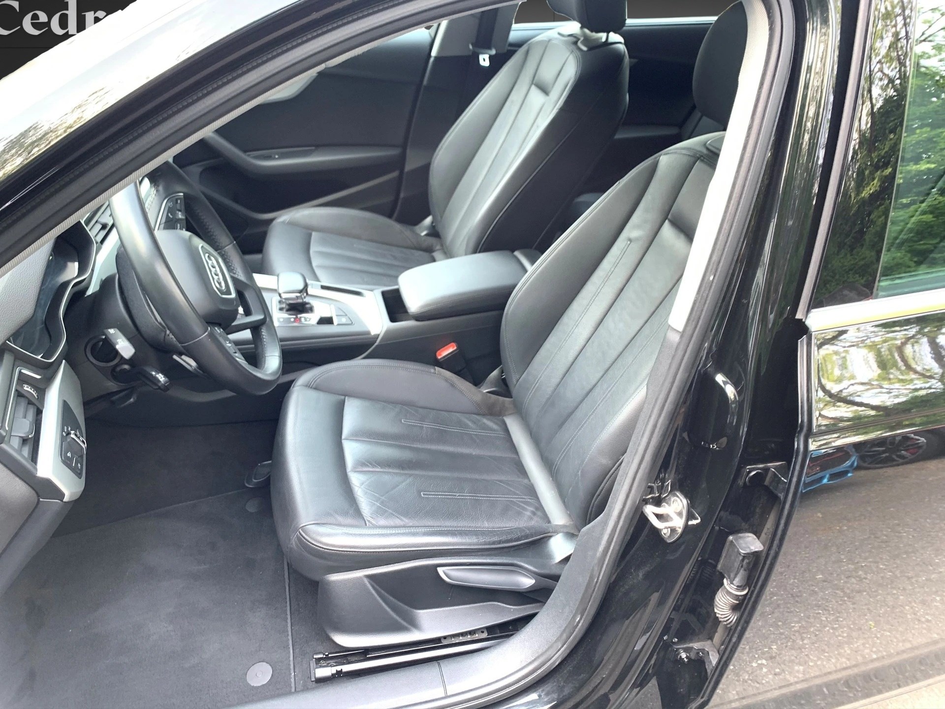 AUDI A4 Avant 2.0 TDI S-tronic-image-5