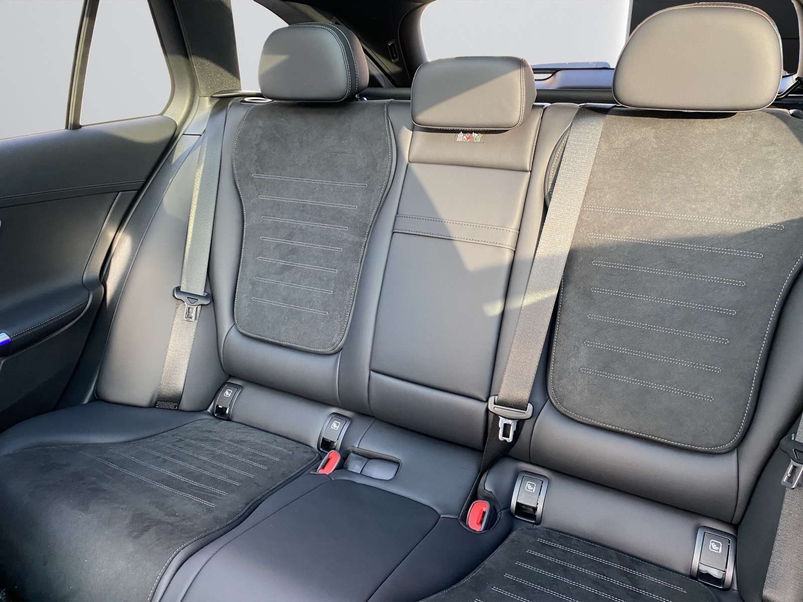 Image MERCEDES-BENZ C-220 C 220 d 4 Matic Swiss Star