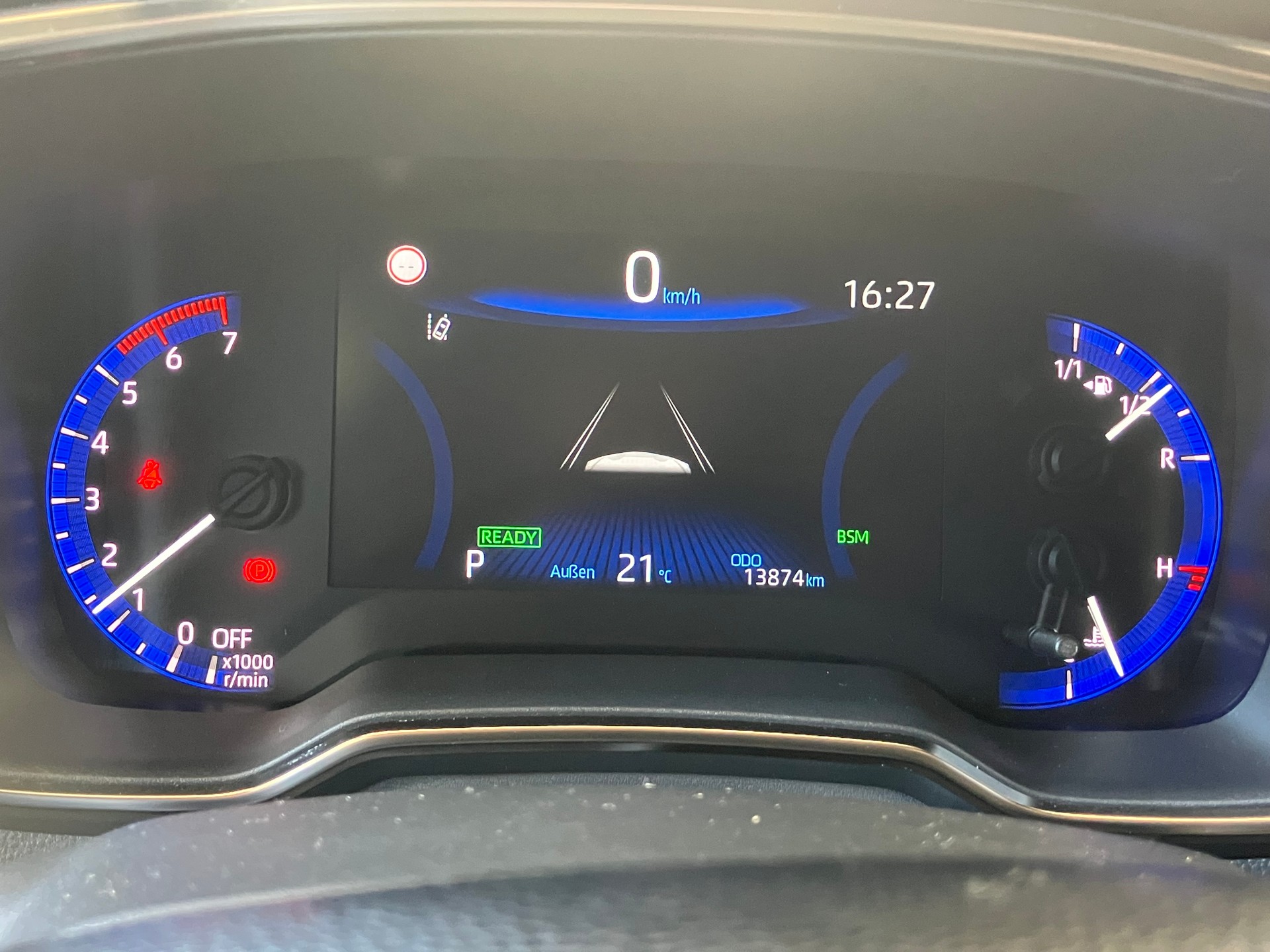 SUZUKI Swace 1.8 Hybrid Compact+ E-CVT-image-10