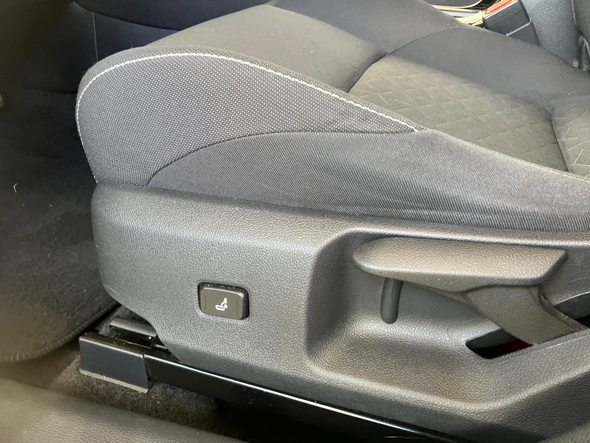 SUZUKI Swace 1.8 Hybrid Compact+ E-CVT-image-2