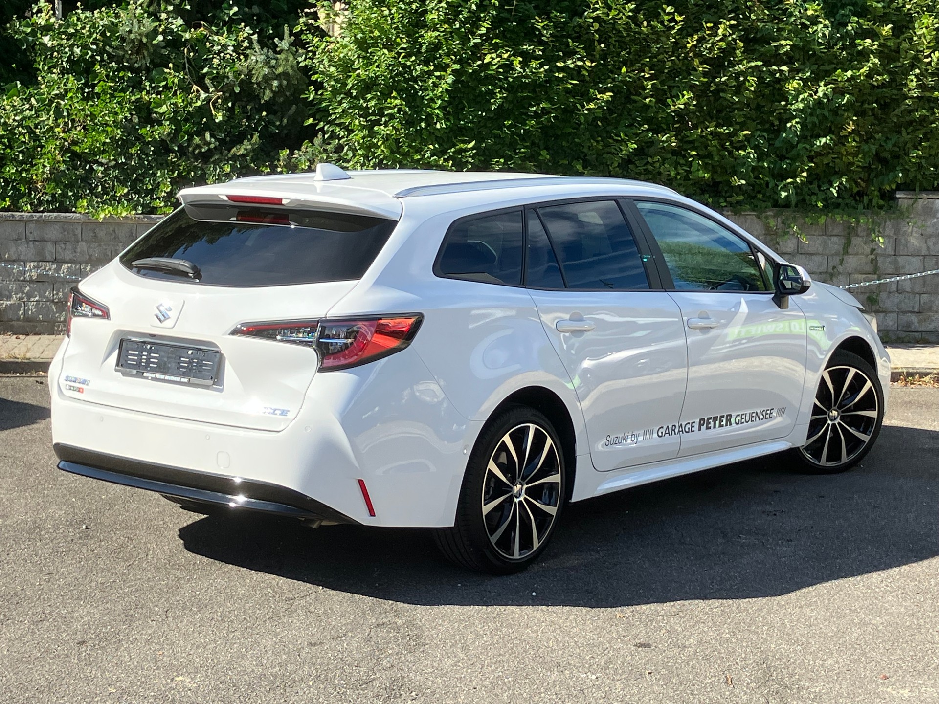 SUZUKI Swace 1.8 Hybrid Compact+ E-CVT-image-3