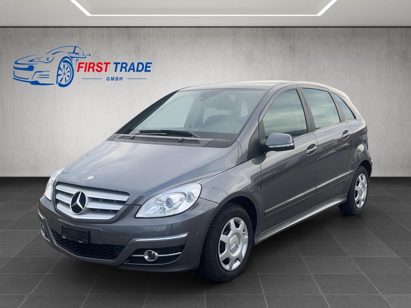 MERCEDES-BENZ B 180 Selection Autotronic