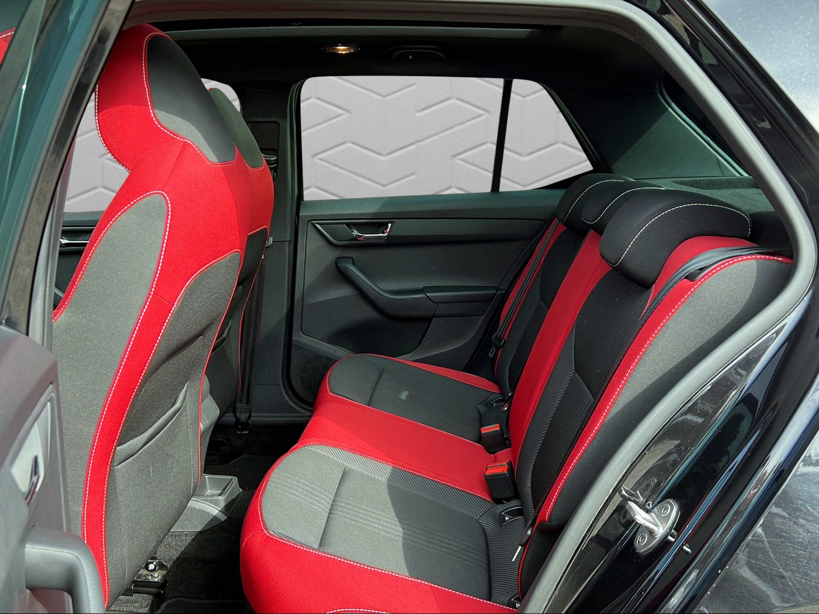 SKODA Fabia 1.0 TSI Monte Carlo-image-12