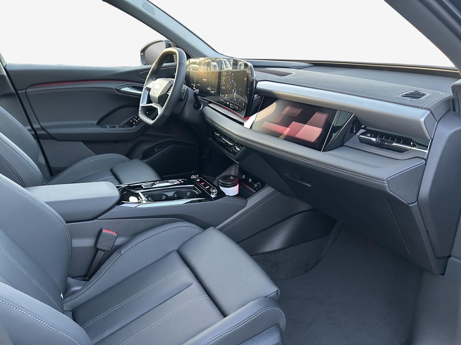 AUDI Q6 e-tron quattro-image-13