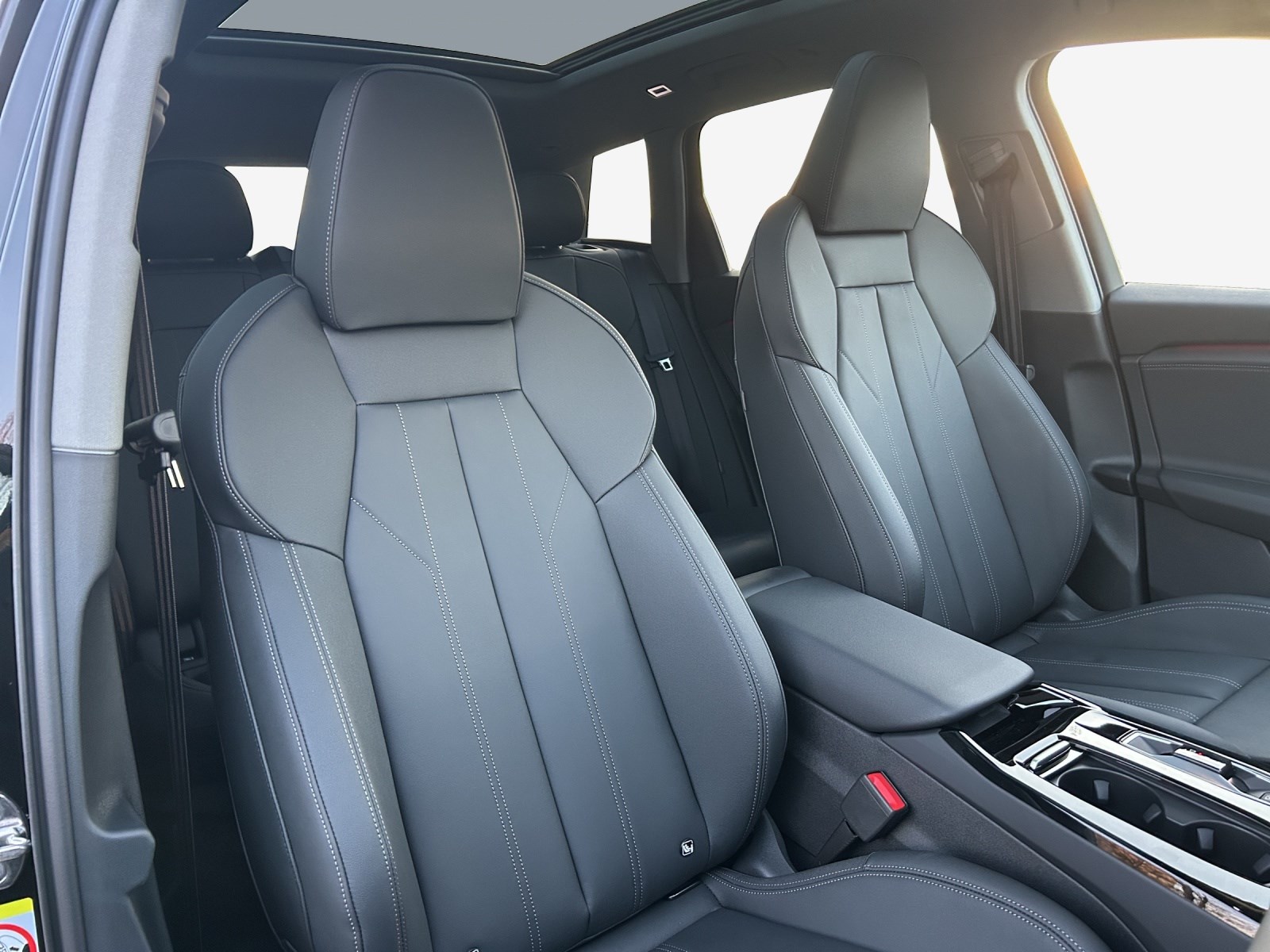 AUDI Q6 e-tron quattro-image-14