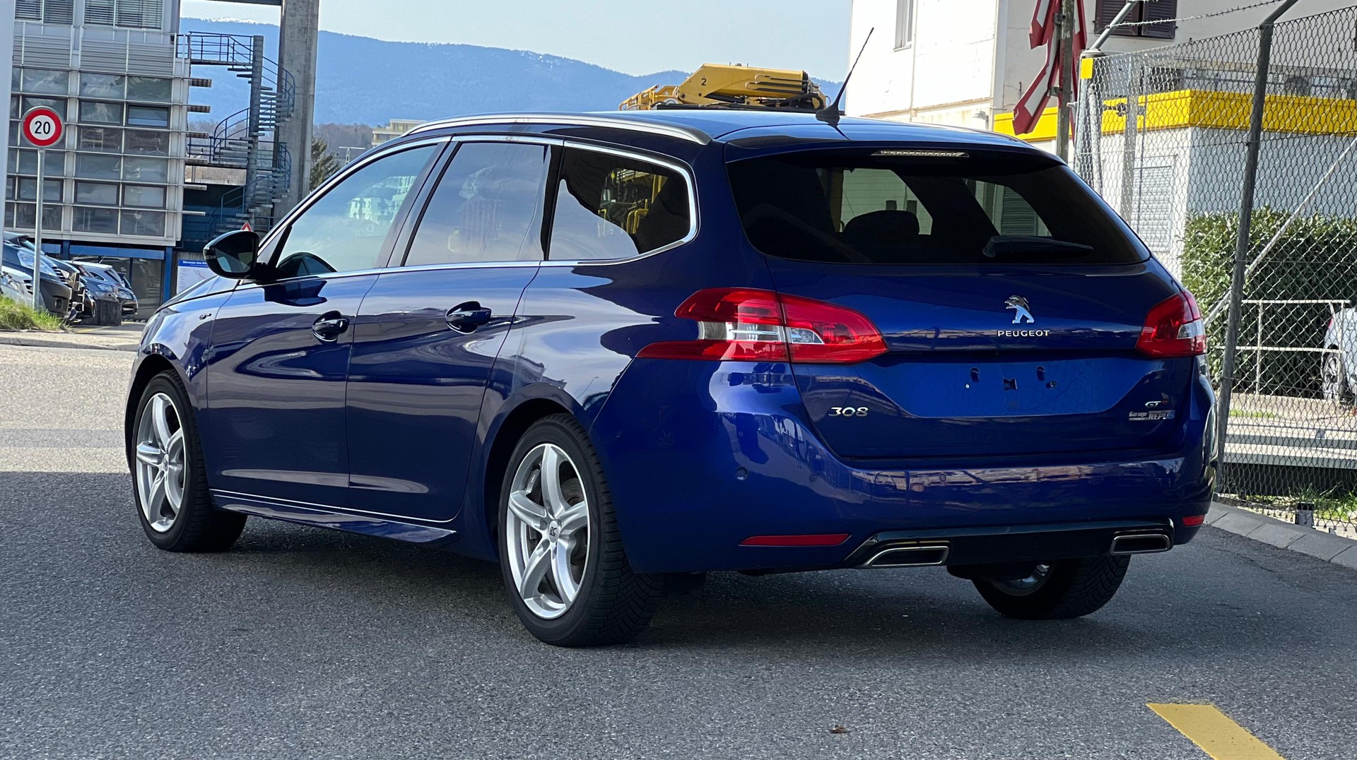 PEUGEOT 308 SW 1.6 eTHP GT-showroom-element-3