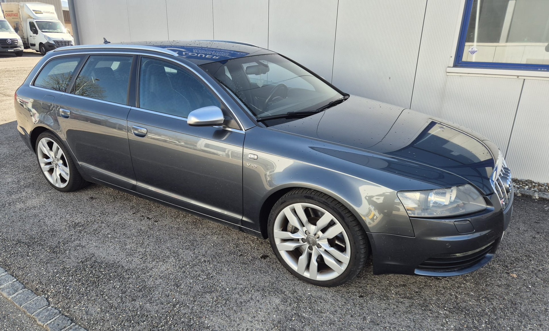 AUDI S6 Avant 5.2 V10 quattro tiptronic-showroom-element-2