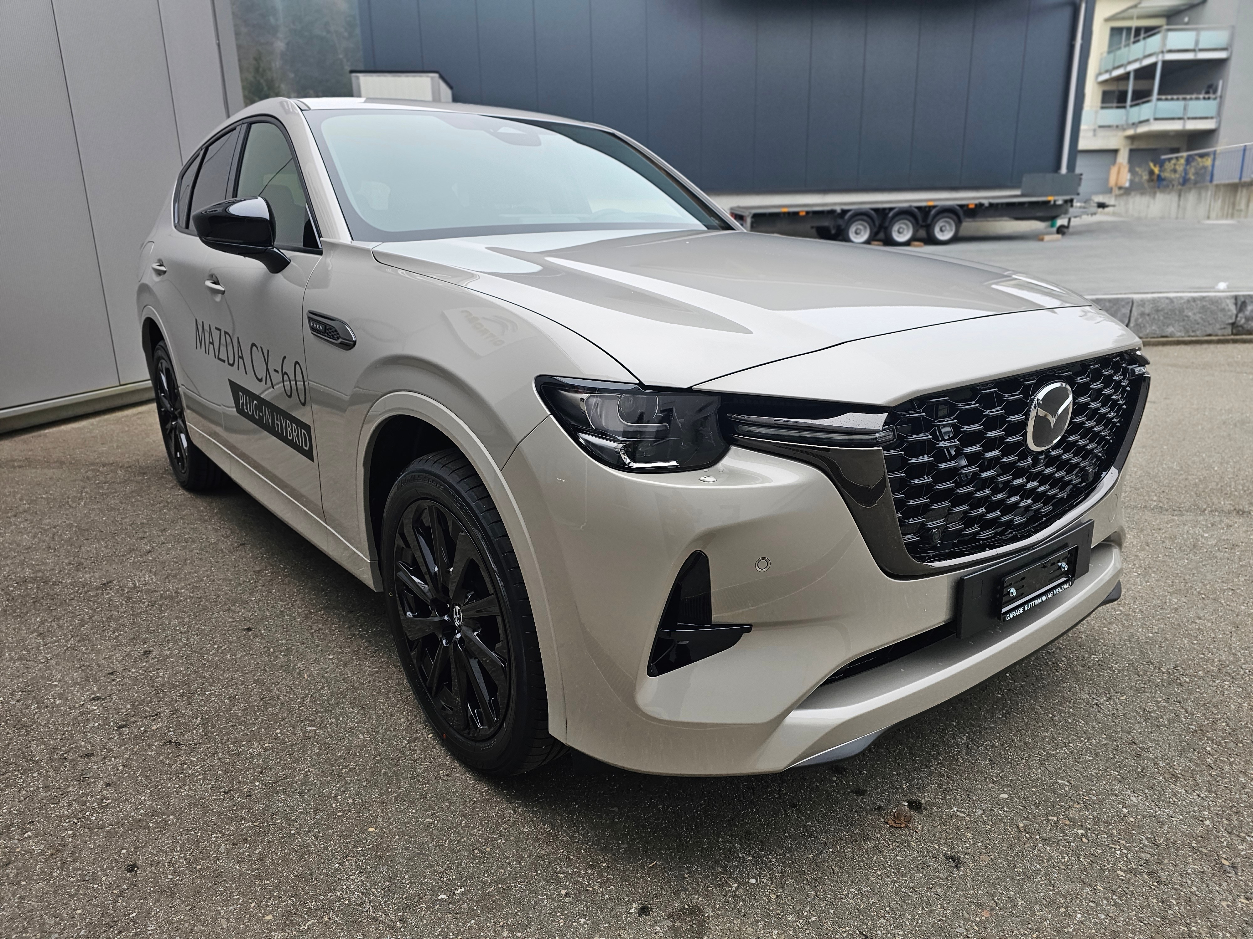 MAZDA CX-60 e-Skyactiv (SUV / Geländewagen) Mazda MAZDA CX-60 e-Skyactiv (SUV / Geländewagen)