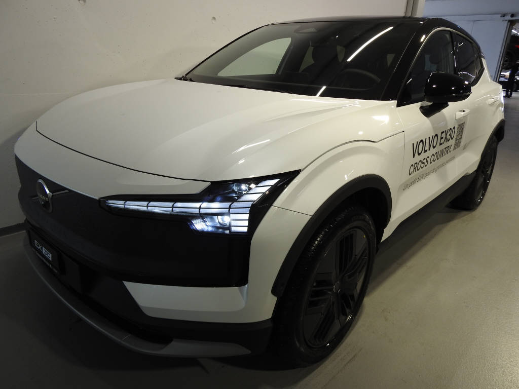 VOLVO EX30 CC E60 Twin Performance AWD